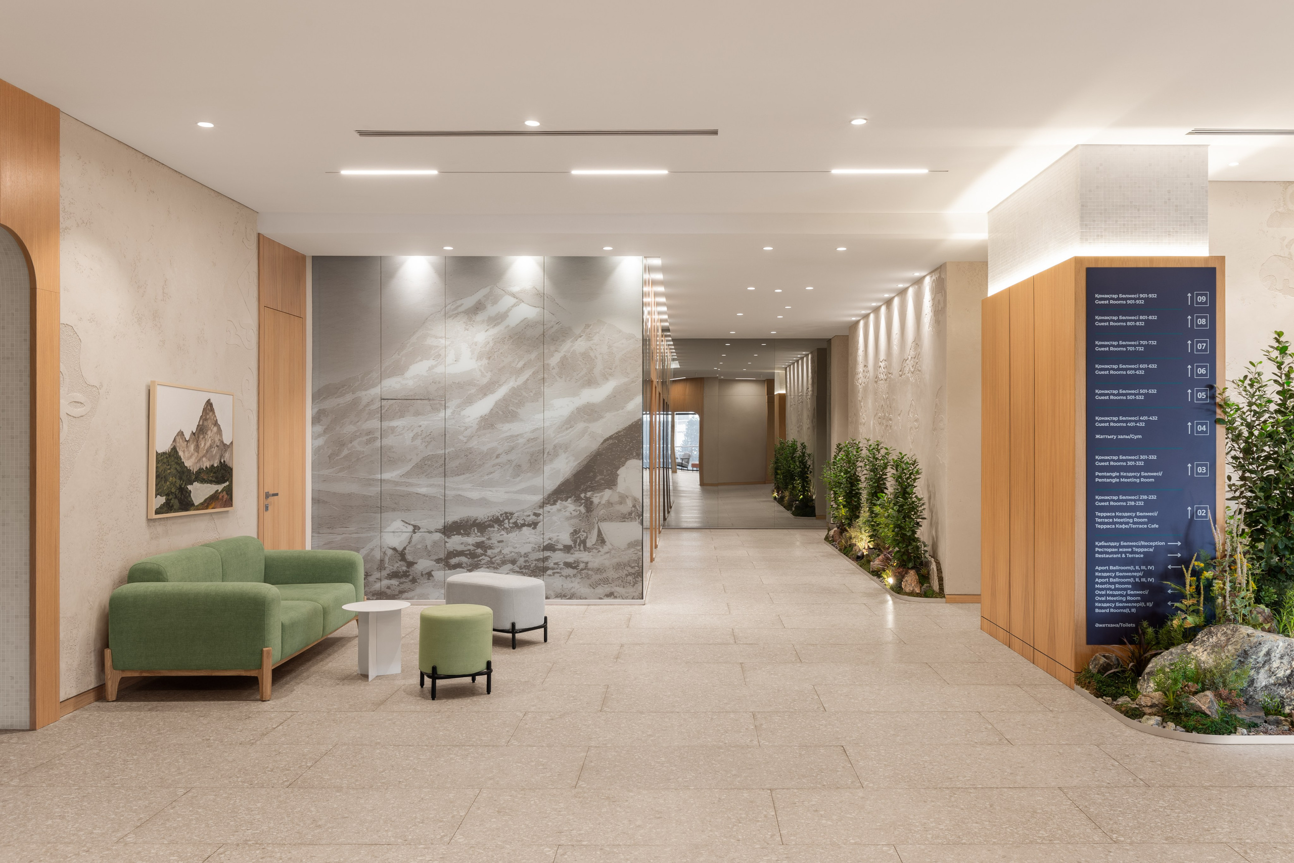 Holiday Inn Almaty. Roman Yakunin — interior photographer in Almaty, Kazakhstan