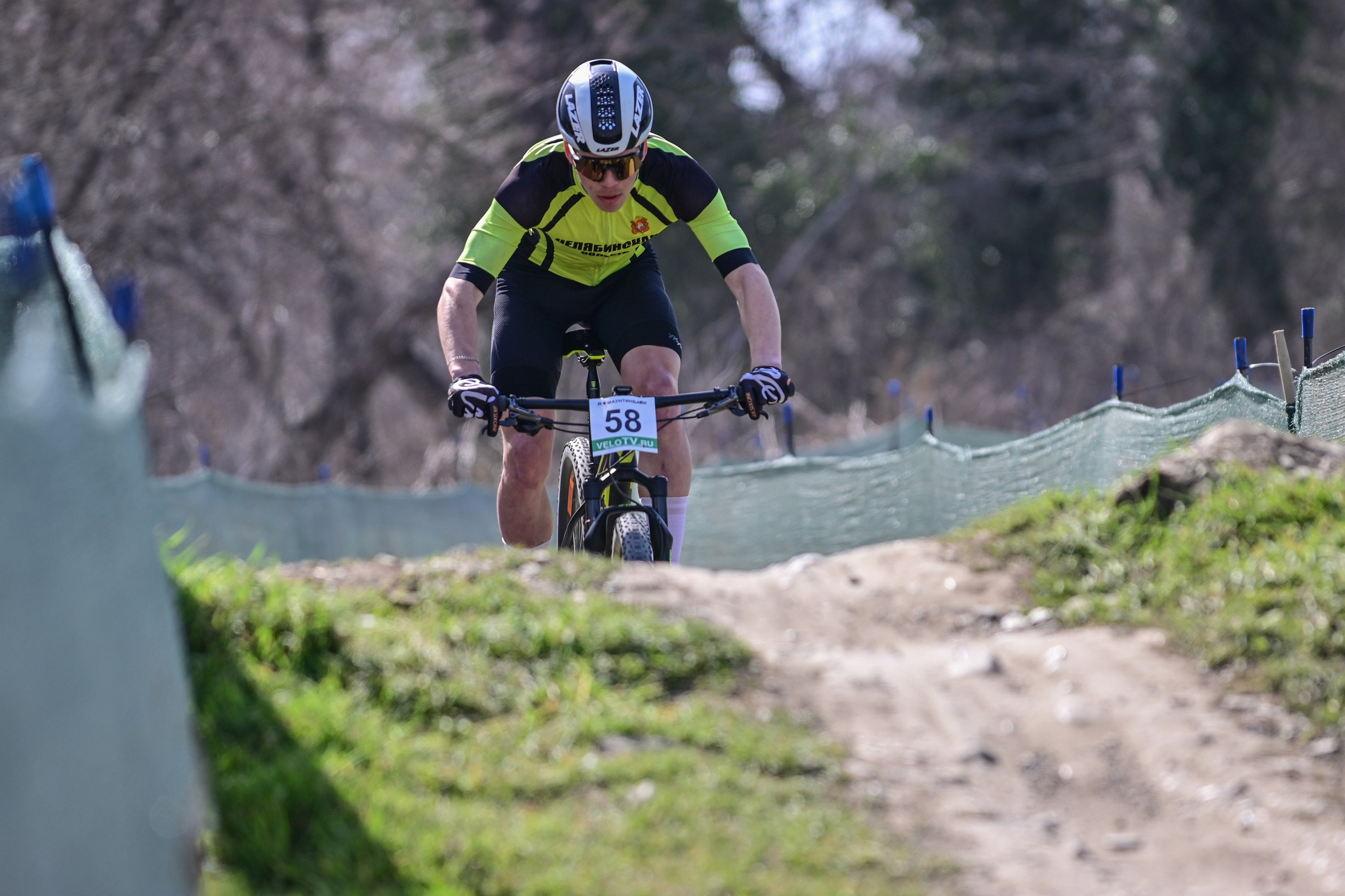 Маунтинбайк, кросс-кантри в Архипо-Осиповке 16 марта 2025. Спортивный фотограф, фотожурналист Павел Ларькин