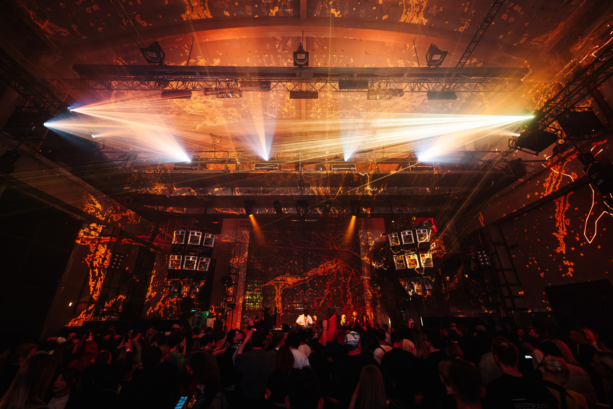 SICK YEARS, ARMA ╳ SILA SVETA. @tomrus: Рустам Шагиморданов — фотограф