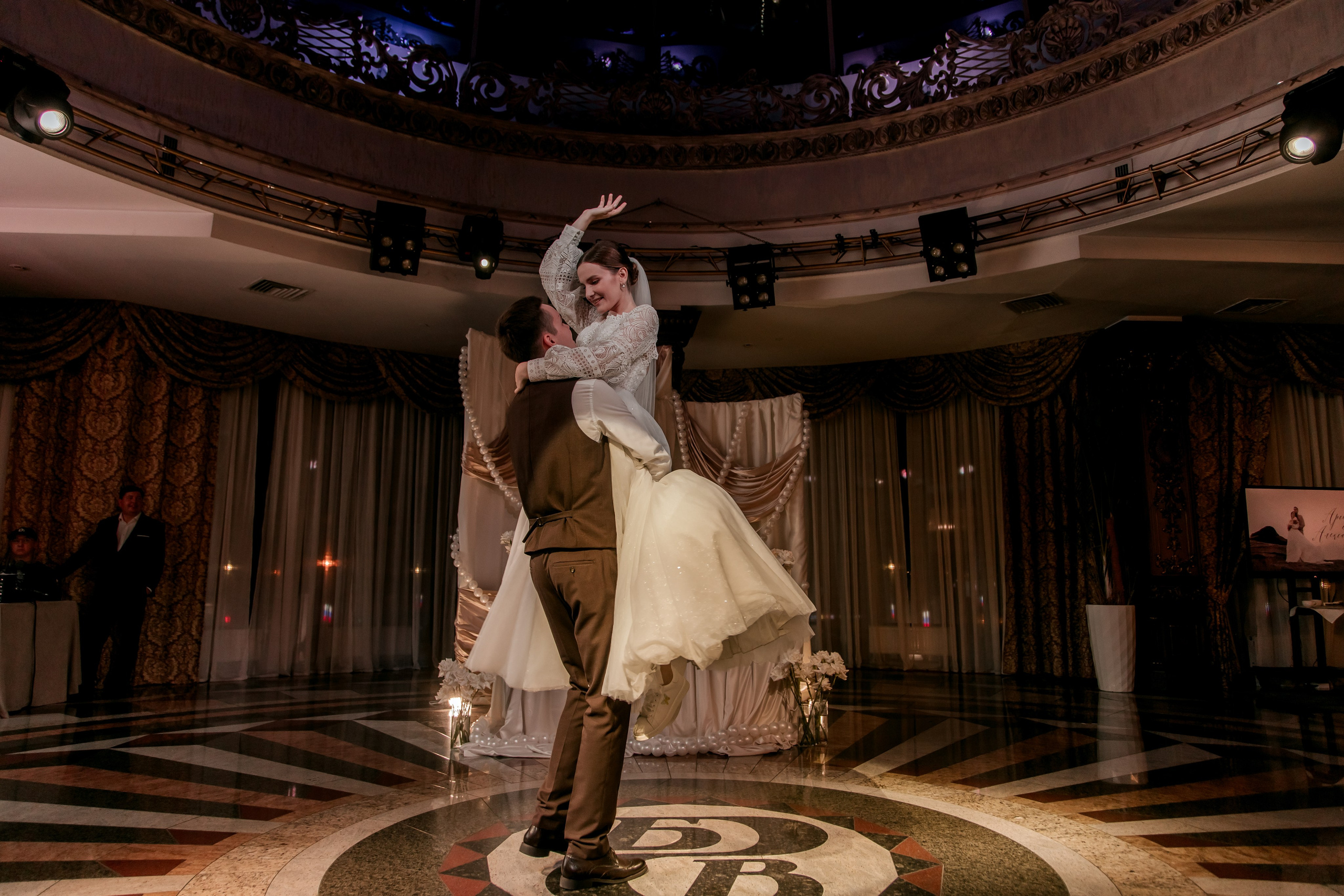 Александра и Арсений. Свадебный фотограф Челябинск