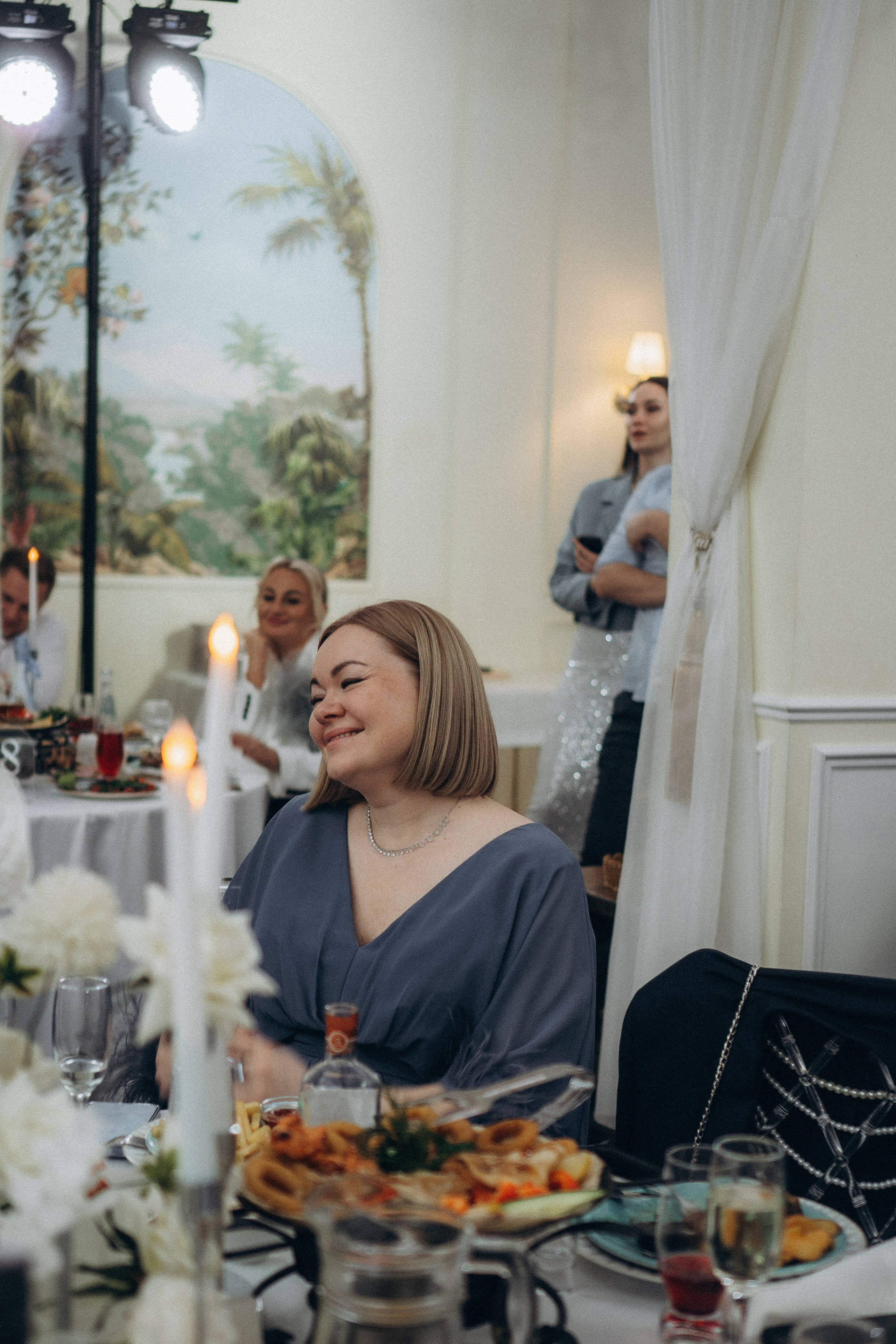 ТАНЕЦ С ПАПОЙ СВАДЕБНМ БАНКЕТЕ (СНЯТО В СИБИРЕ В НИЖНЕВАРТОВСКЕ). Профессиональный фотограф, Санкт-Петербург — Виктория Богомолова