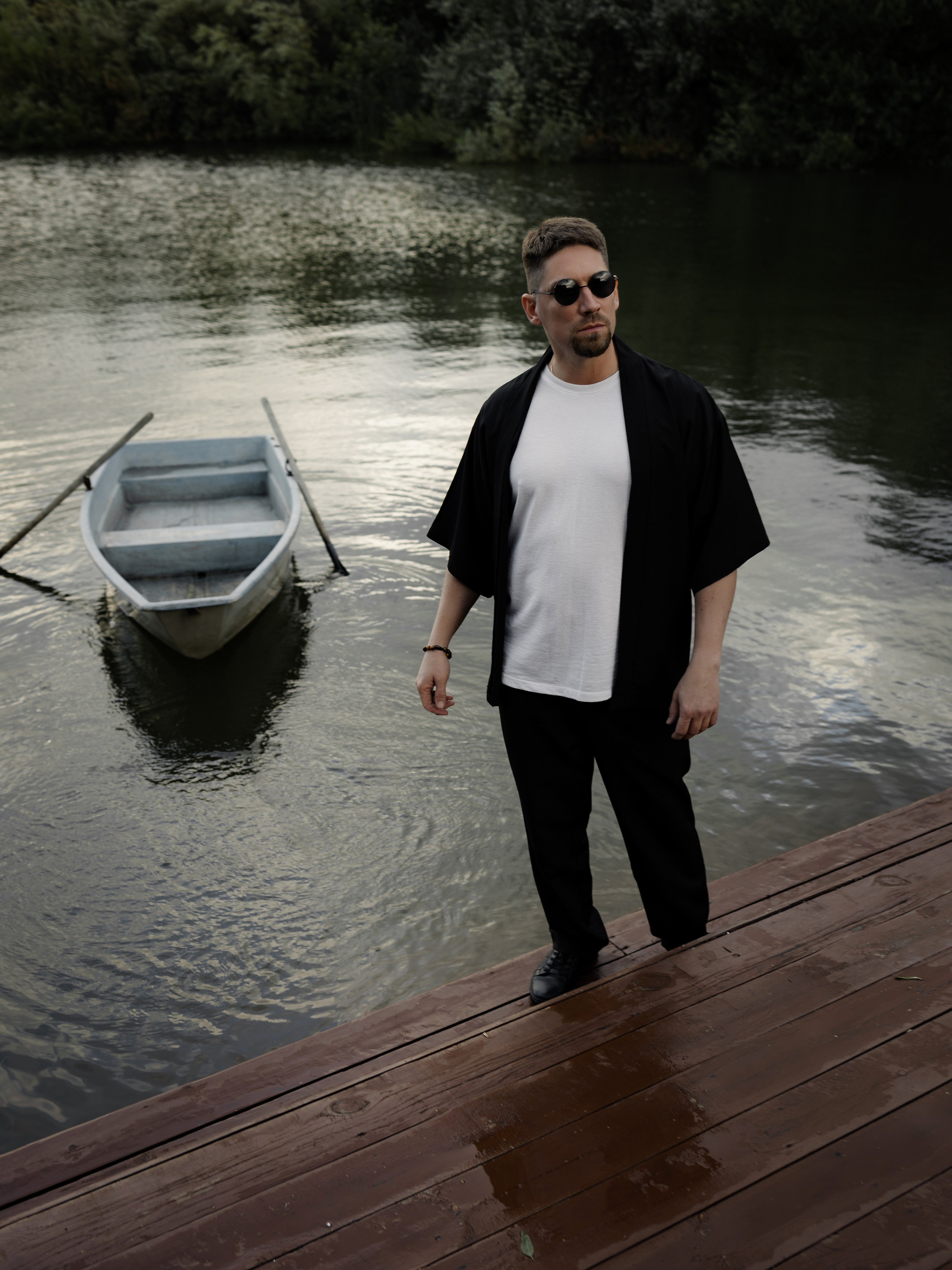 Юрий Р. Фотограф Челябинск Эвелина Ганага, съемка для бизнеса и маркетплейсов