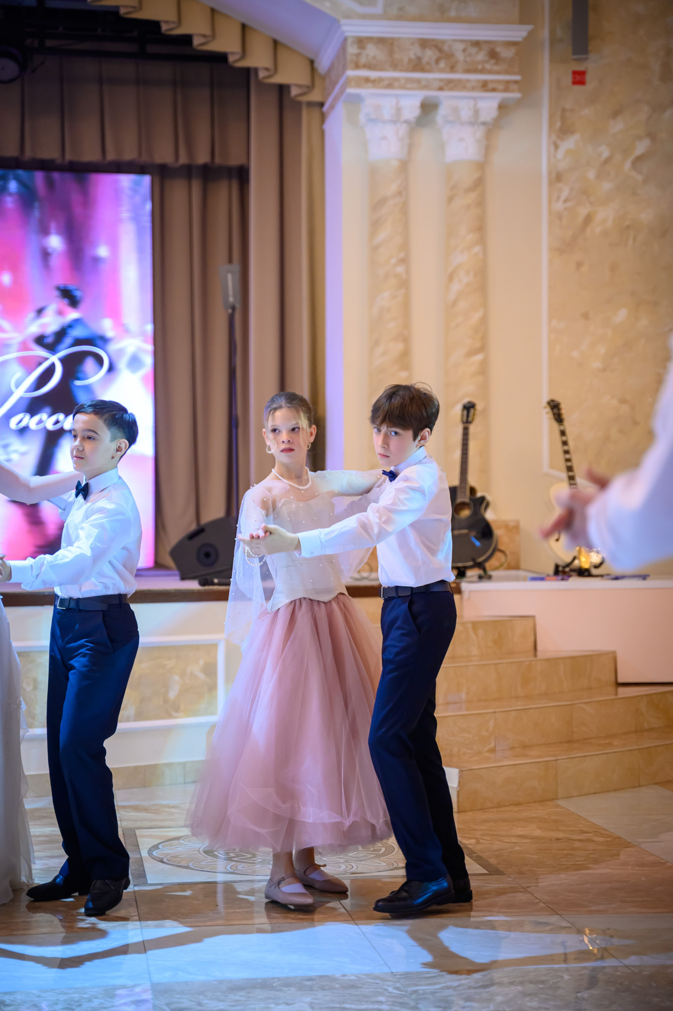 Бал ФМШ 7 класс. Фотограф новорожденных, семейный детский в Тюмени Татьяна Морозова