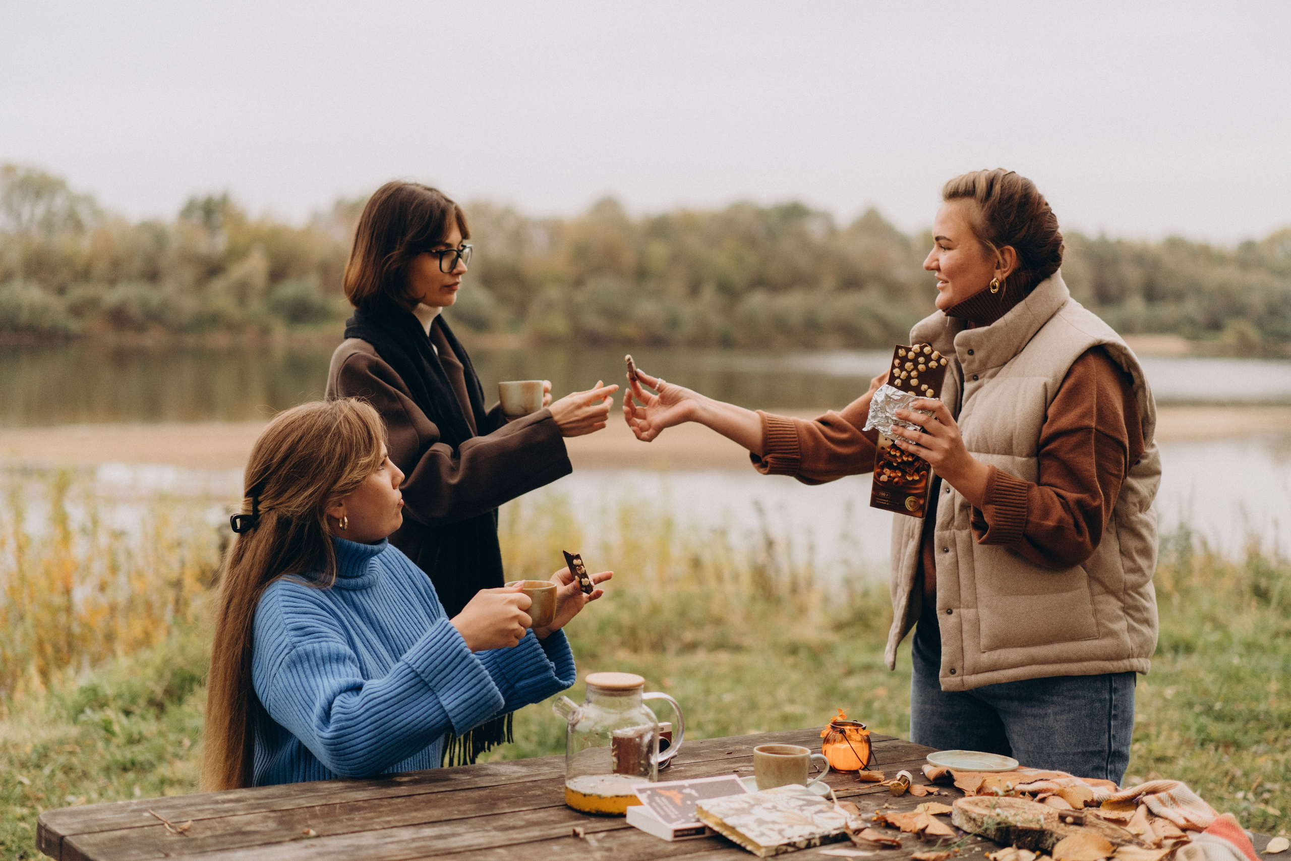 Октябрьская история. Лиза Фирстова — самый добрый фотограф