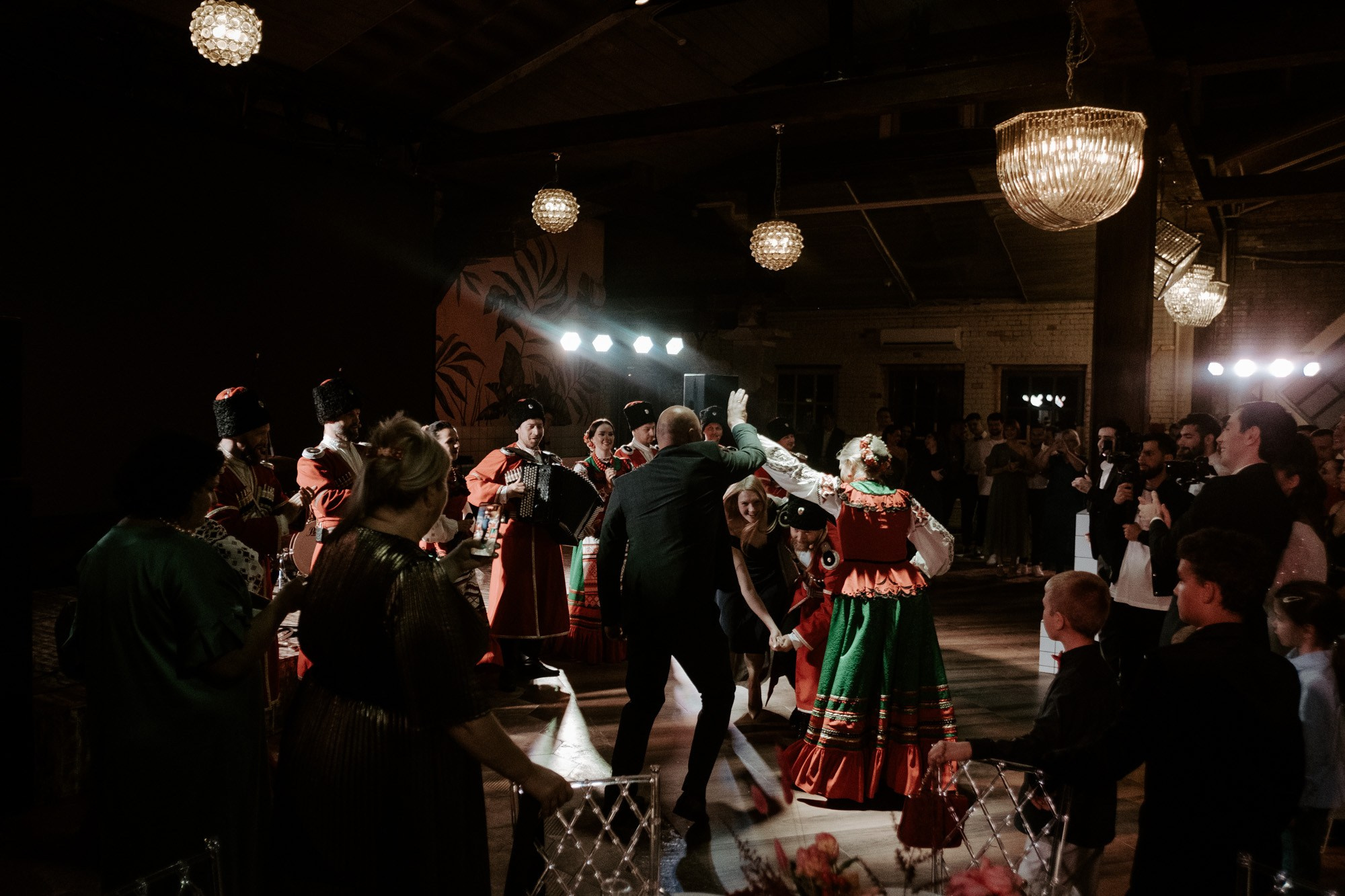 Позовем всех?. Свадебный фотограф Александра Тюлякова