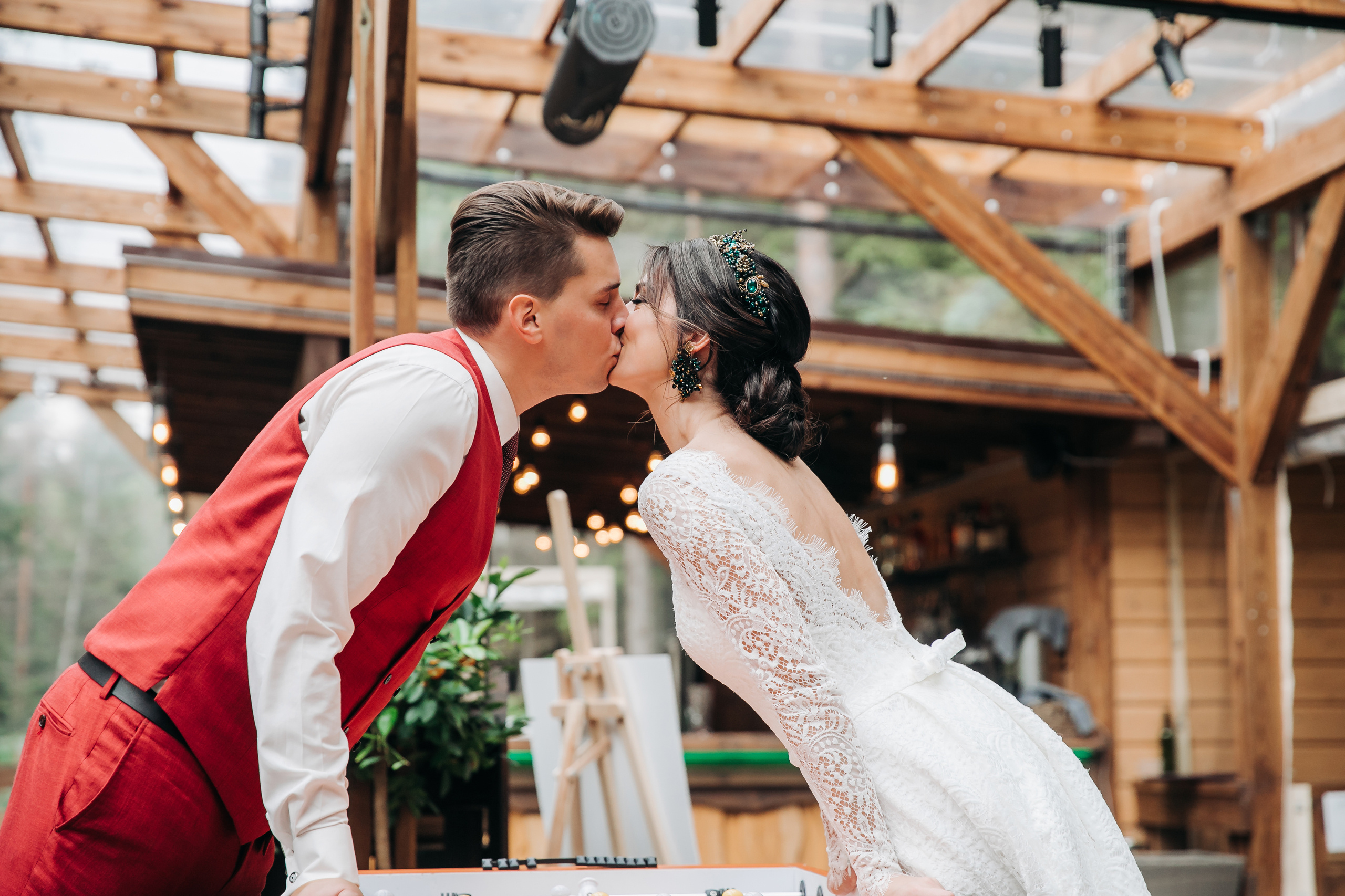 Wedding photographer in Tbilisi & Saint-Petersburg (Spb). Destination wedding photographer Peter Letu