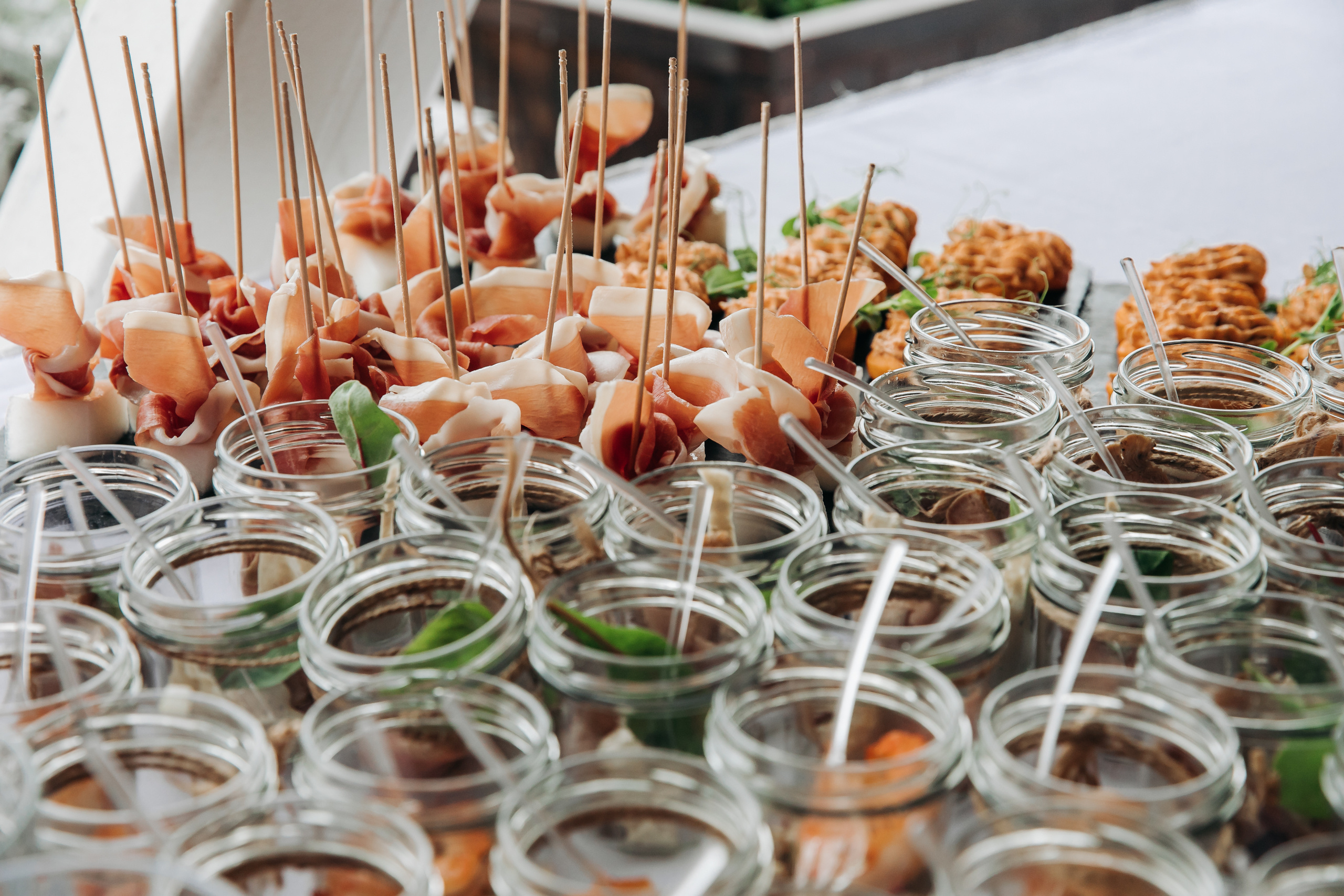 Wedding photographer in Tbilisi & Saint-Petersburg (Spb). Destination wedding photographer Peter Letu