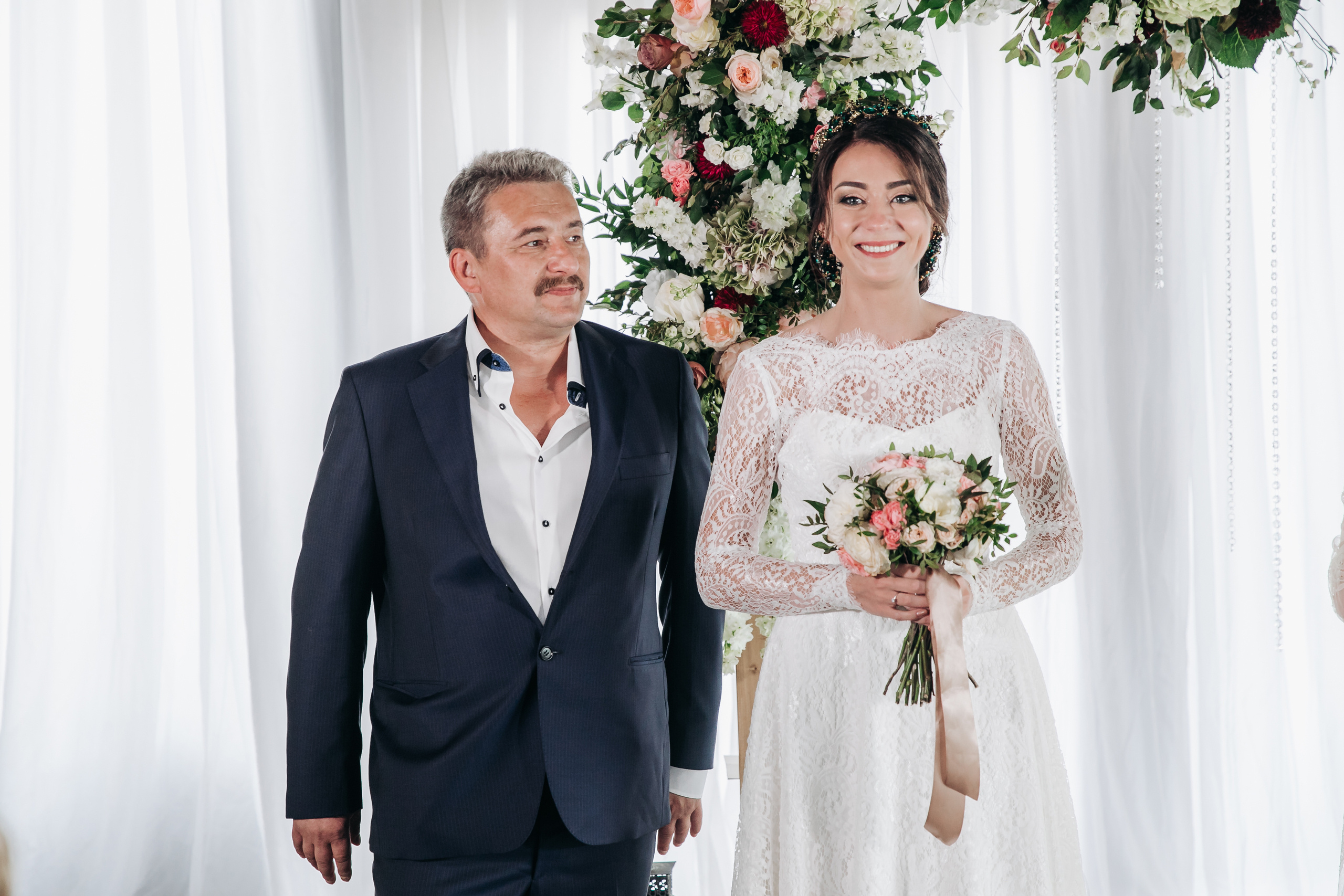 Wedding photographer in Tbilisi & Saint-Petersburg (Spb). Destination wedding photographer Peter Letu