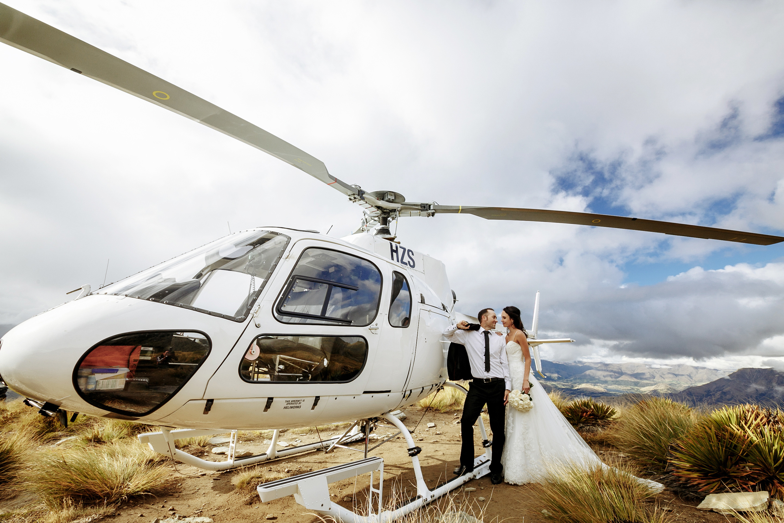 Свадебный фотограф в Санкт-Петербурге (Спб) и Тбилиси. Свадебный фотограф в Санкт-Петербурге и Москве LETU
