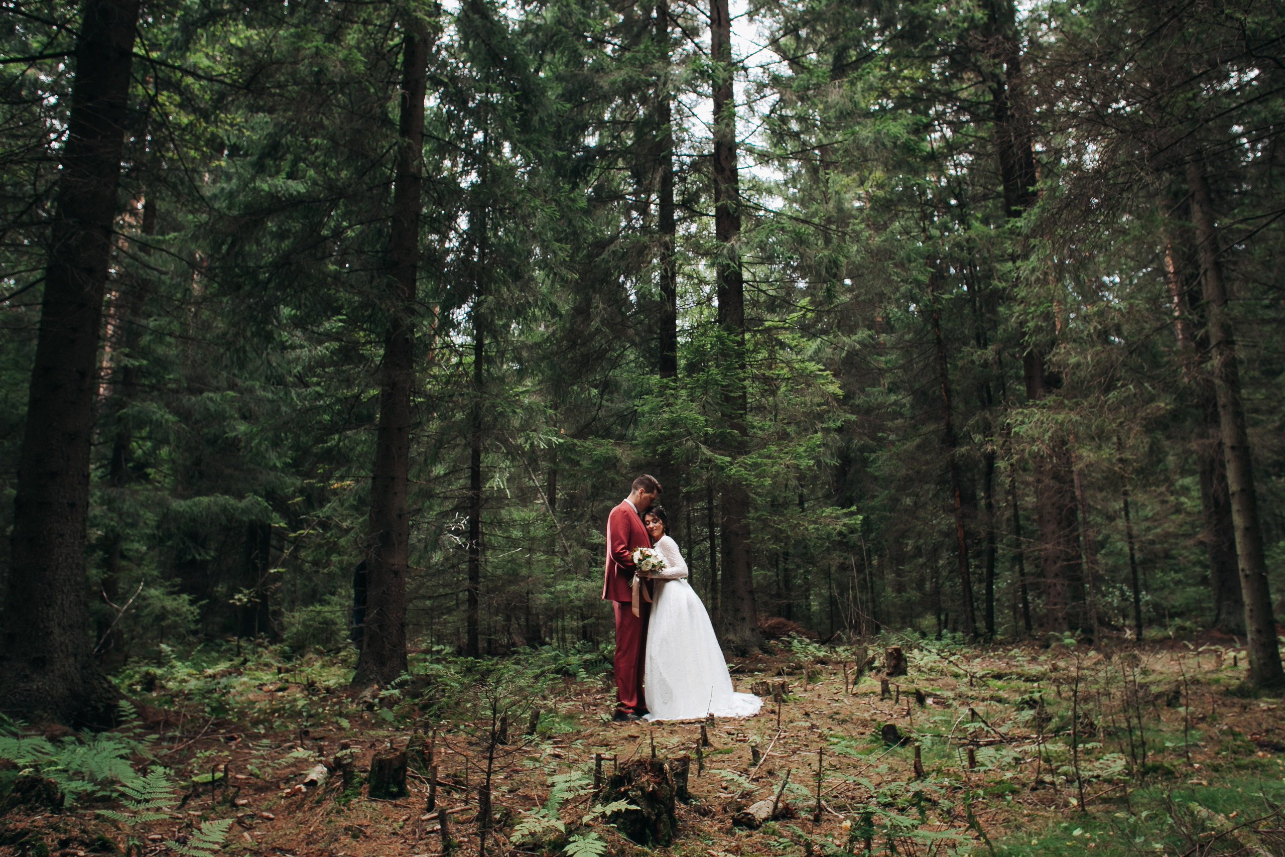 Wedding photographer in Tbilisi & Saint-Petersburg (Spb). Destination wedding photographer Peter Letu