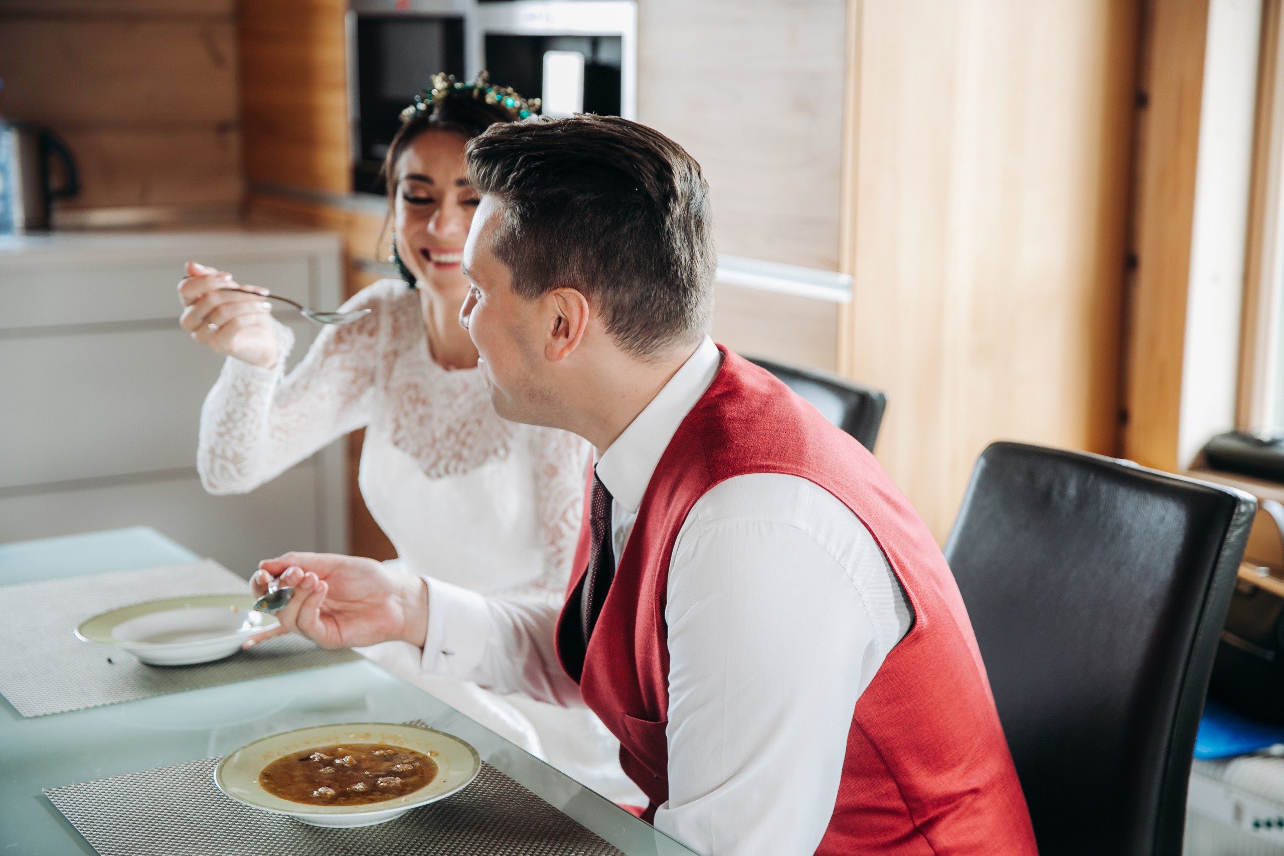 Wedding photographer in Tbilisi & Saint-Petersburg (Spb). Destination wedding photographer Peter Letu