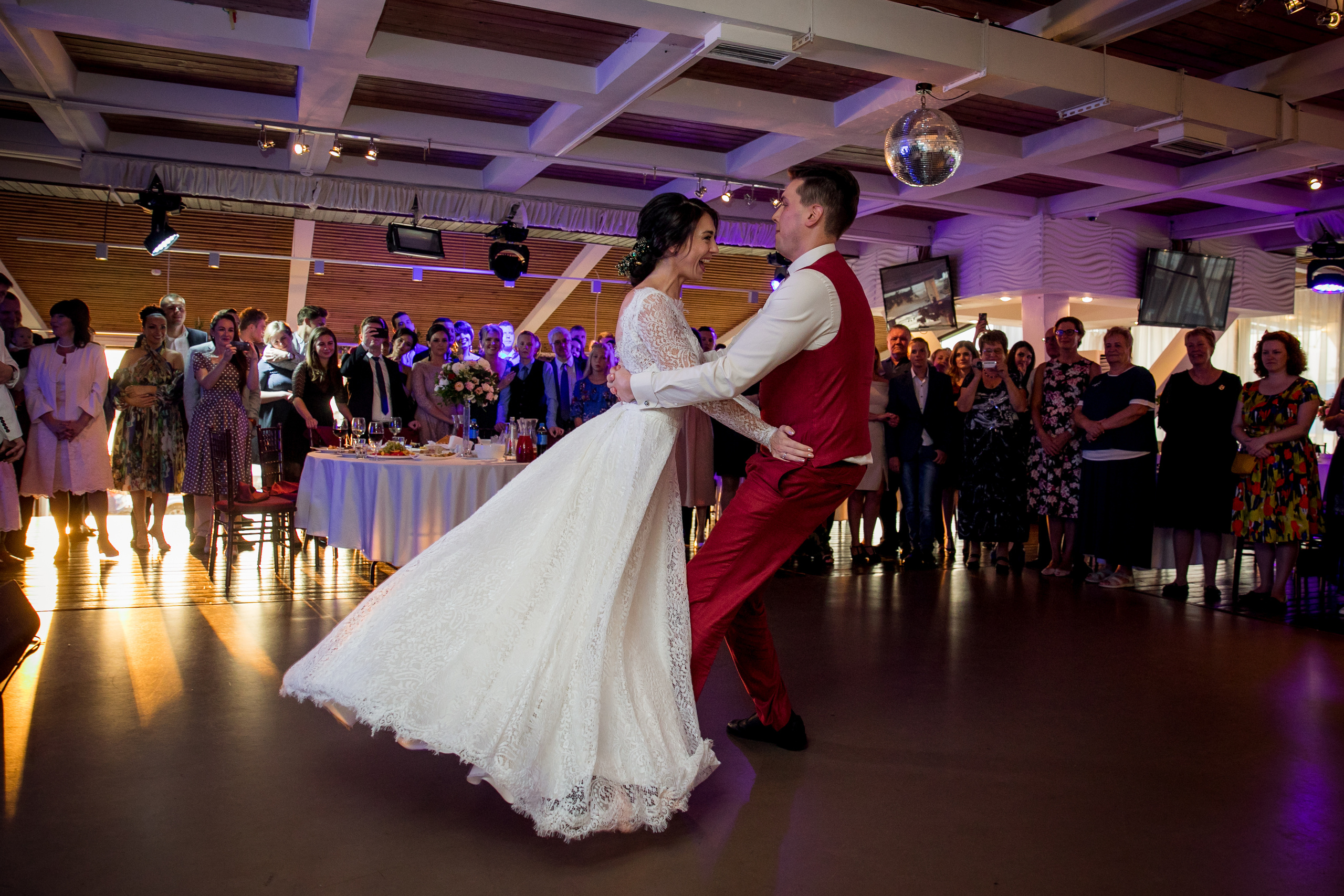 Wedding photographer in Tbilisi & Saint-Petersburg (Spb). Destination wedding photographer Peter Letu