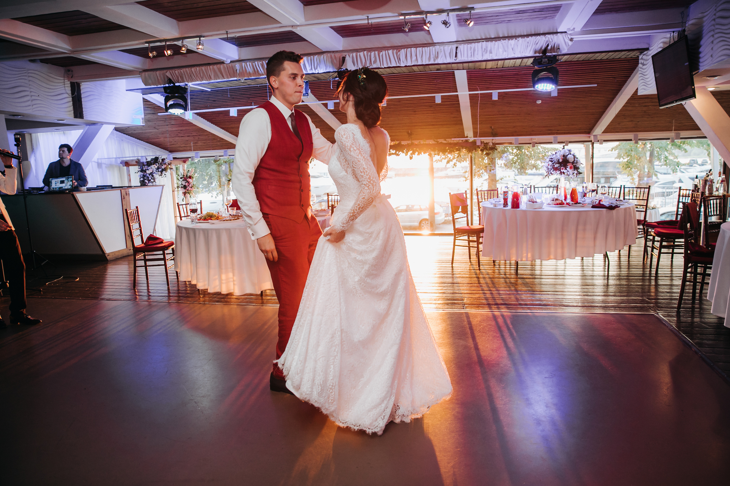 Wedding photographer in Tbilisi & Saint-Petersburg (Spb). Destination wedding photographer Peter Letu