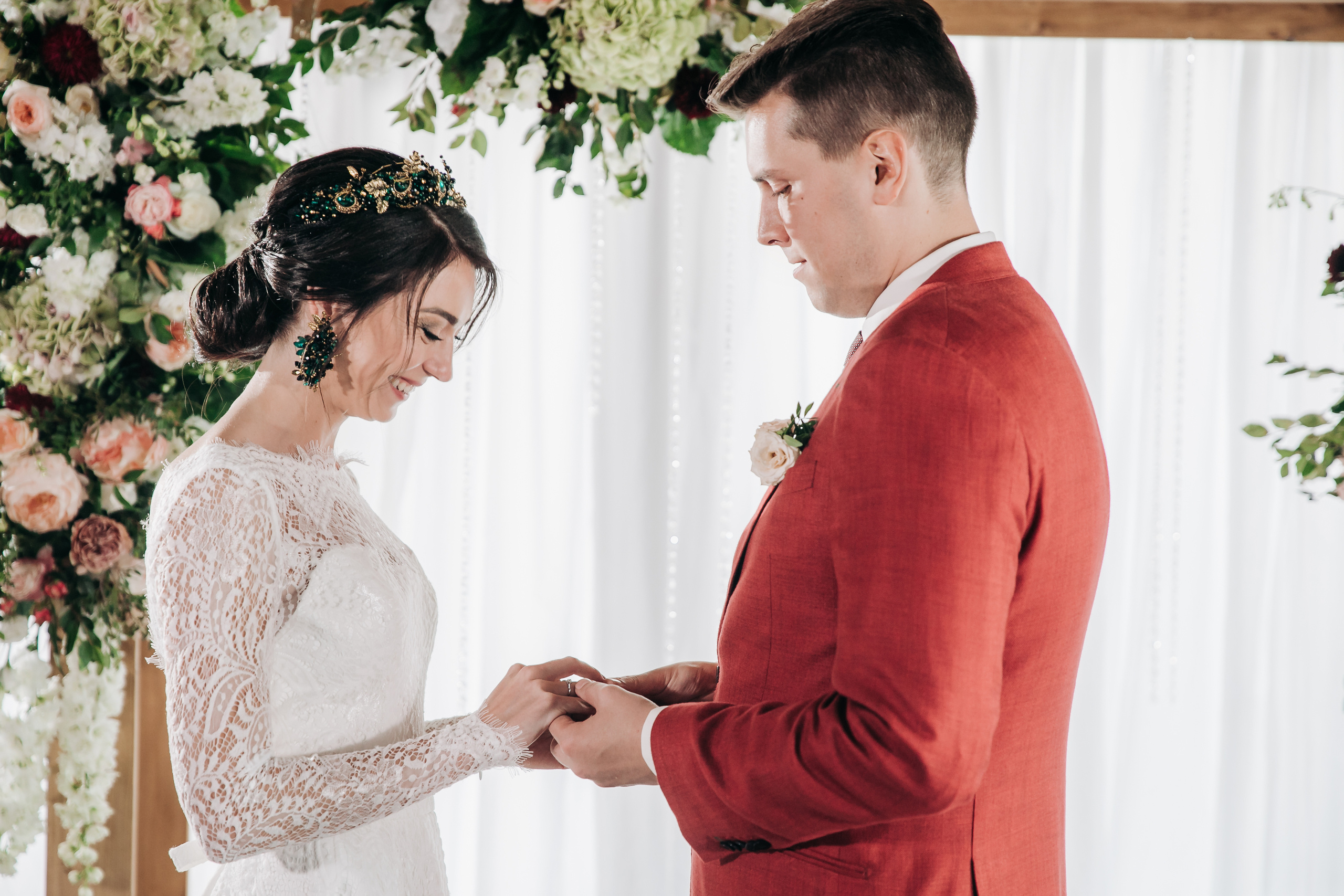 Wedding photographer in Tbilisi & Saint-Petersburg (Spb). Destination wedding photographer Peter Letu