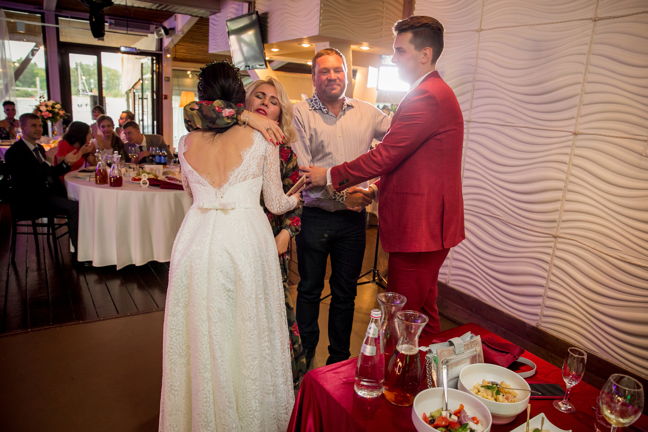 Wedding photographer in Tbilisi & Saint-Petersburg (Spb). Destination wedding photographer Peter Letu