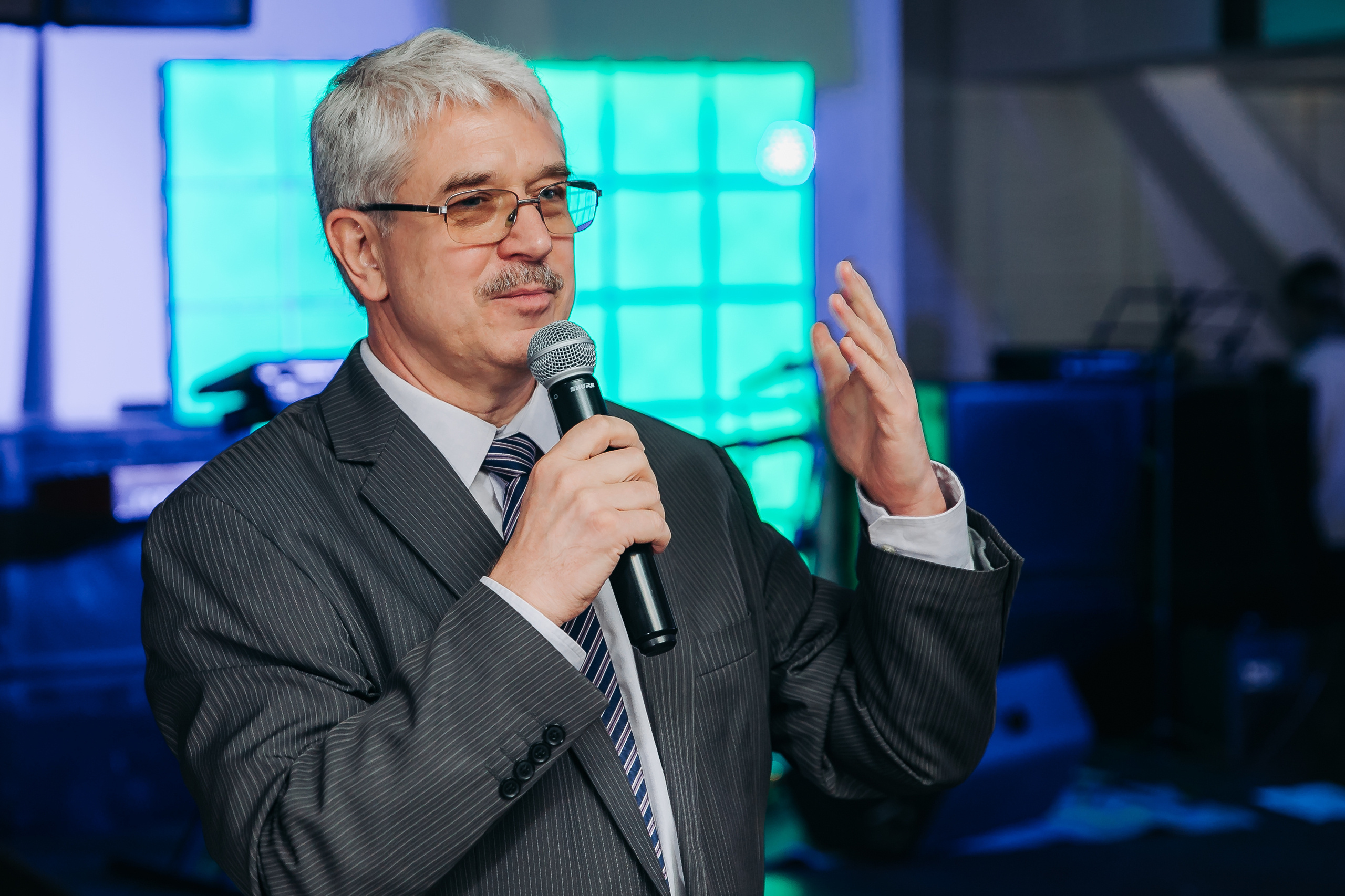 Wedding photographer in Tbilisi & Saint-Petersburg (Spb). Destination wedding photographer Peter Letu