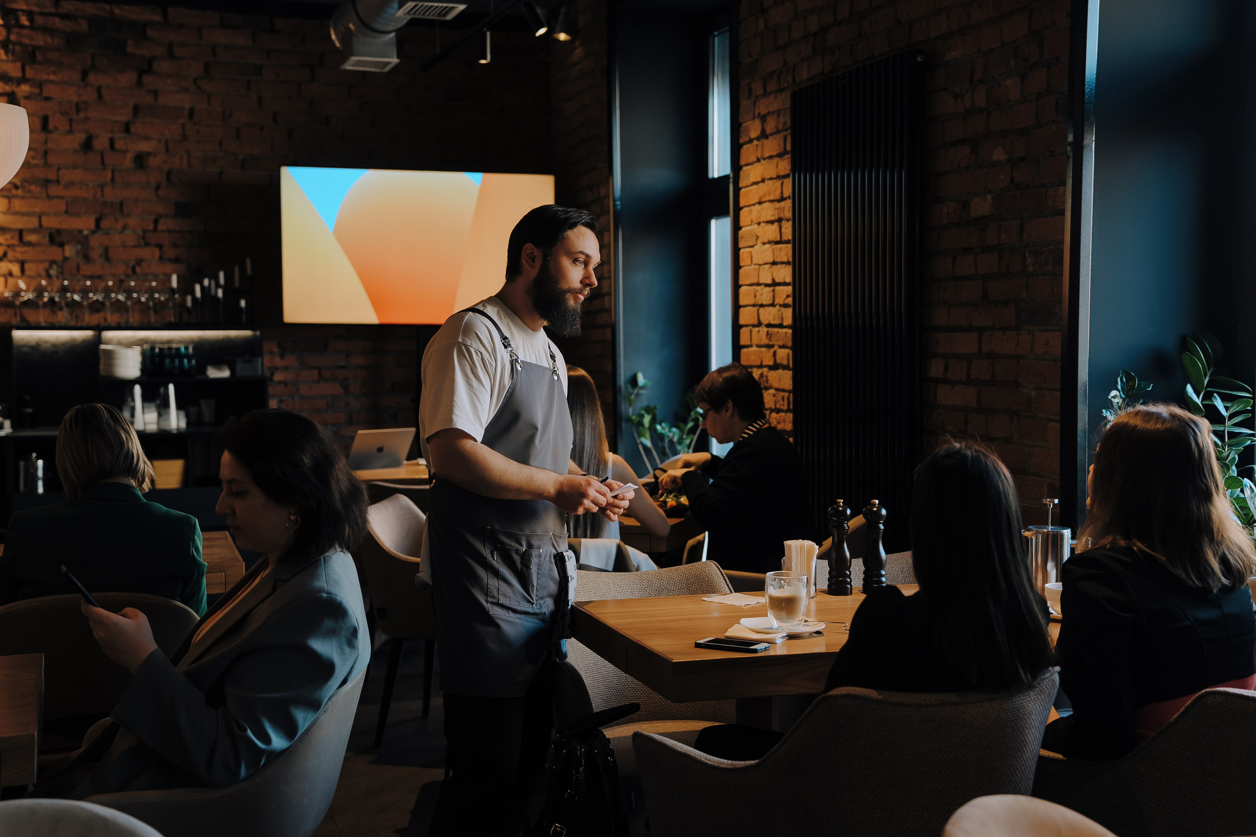 ЯНДЕКС ЕДА ПРЕСС-ЗАВТРАК. Репортажный фотограф Зуев Роман г. Челябинск