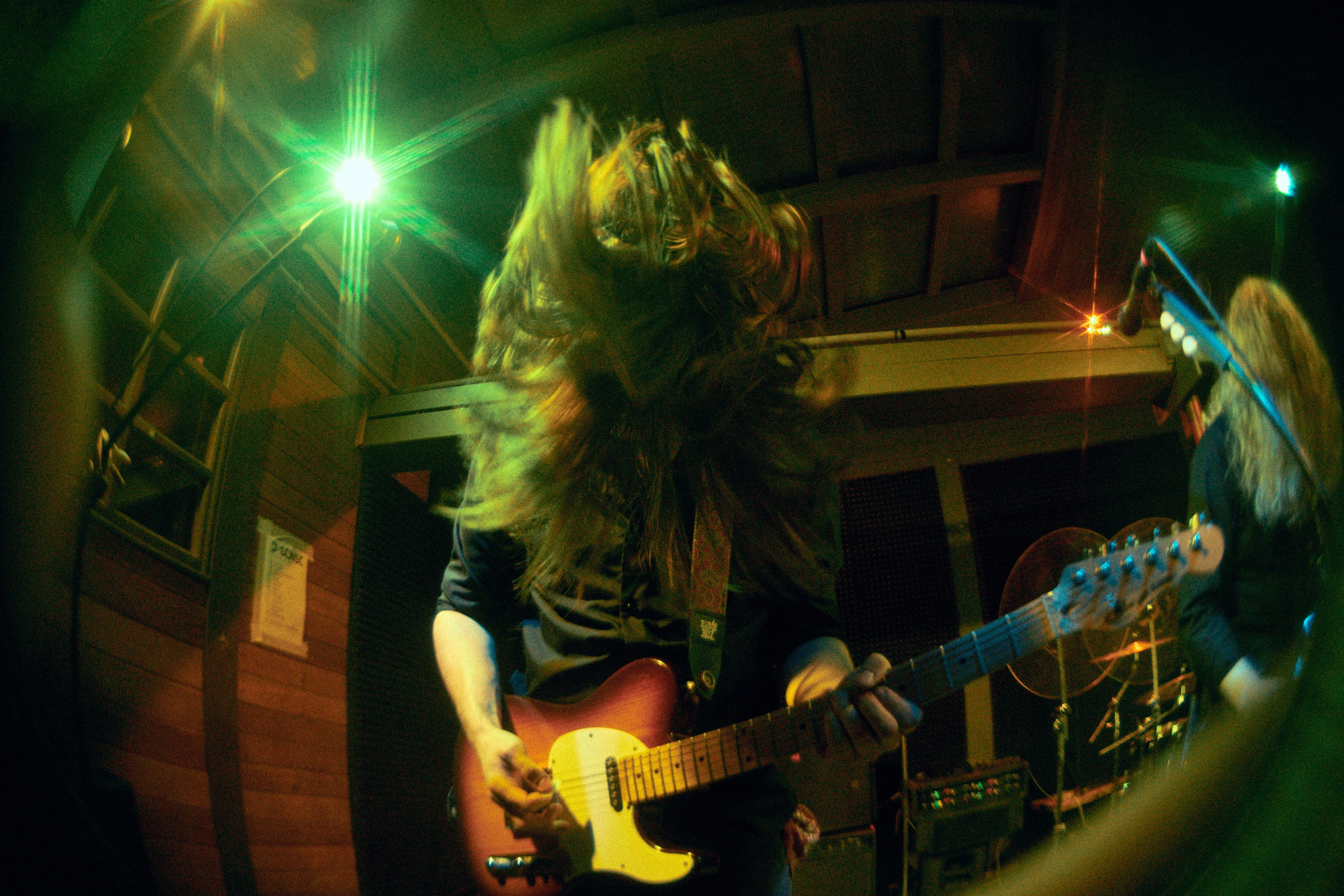 ГОЛОВА МУЭССЫ — КОНЦЕРТ 18-10-2025 В КИТАЙСКОМ ЛЕТЧИКЕ. Фотография для артистов