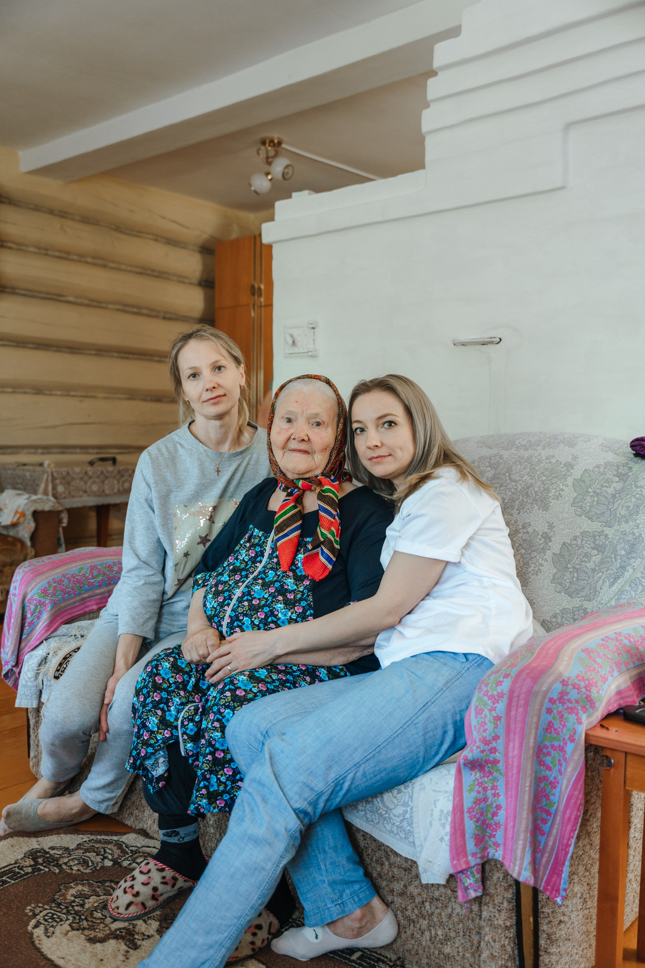 Связь поколений. А у дедушки с бабушкой юбилей