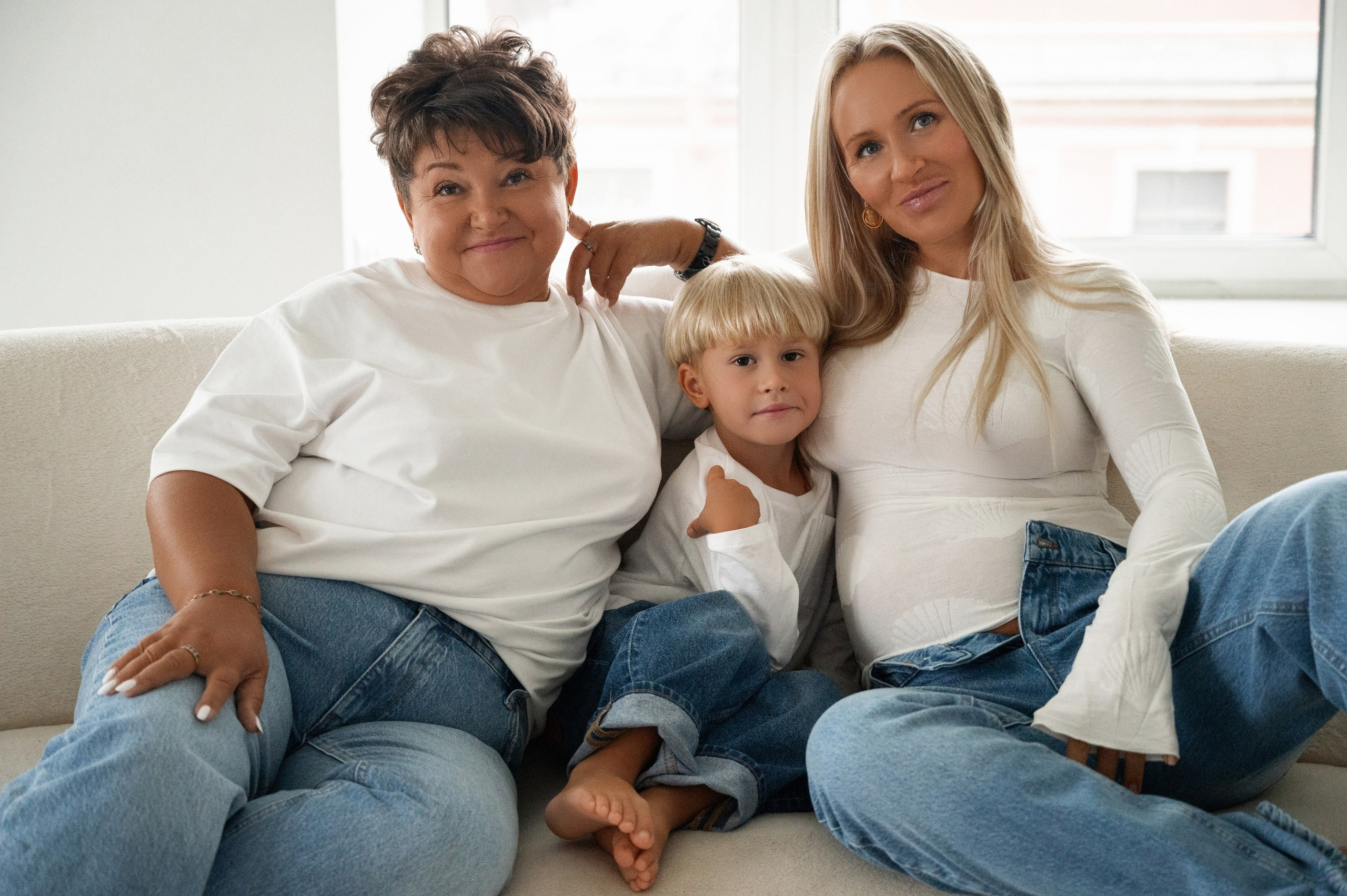 Профессиональный семейный и беременный фотограф в Санкт-Петербурге — Маргарита Иванова. Индивидуальные фотосессии под ключ: от образа до гот. Профессиональный фотограф беременности в СПБ. Стильные фотосессии беременности в стиле минимализм и классическая фотография