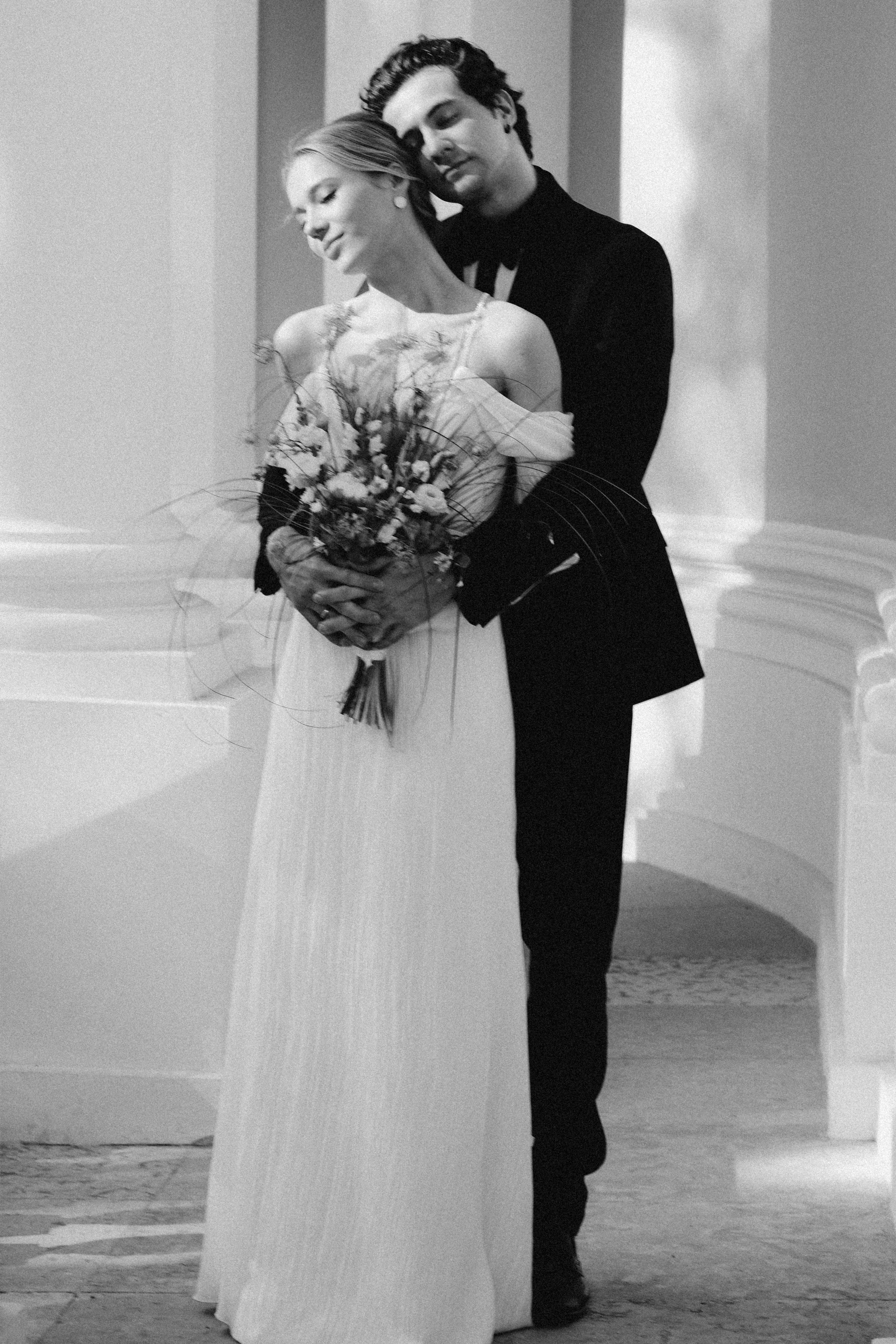 СВАДЕБНАЯ СЬЕМКА В ПАРКЕ ОРАНИЕНБАУМ. Профессиональный фотограф, Санкт-Петербург — Виктория Богомолова