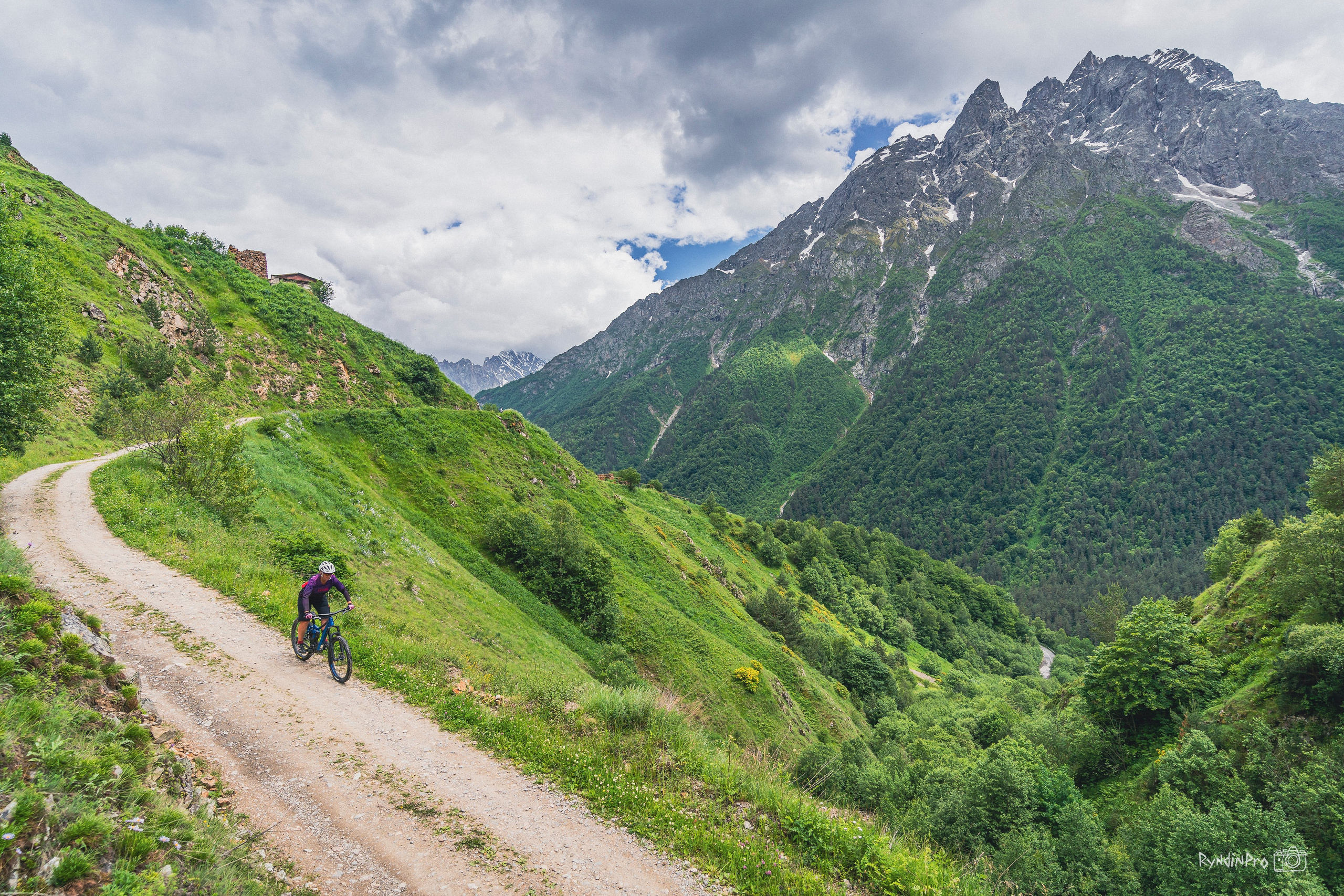 Велотур Осетия 16.06.2024 Ковальтур. Репортажный фотограф в Краснодаре Рындин Дмитрий