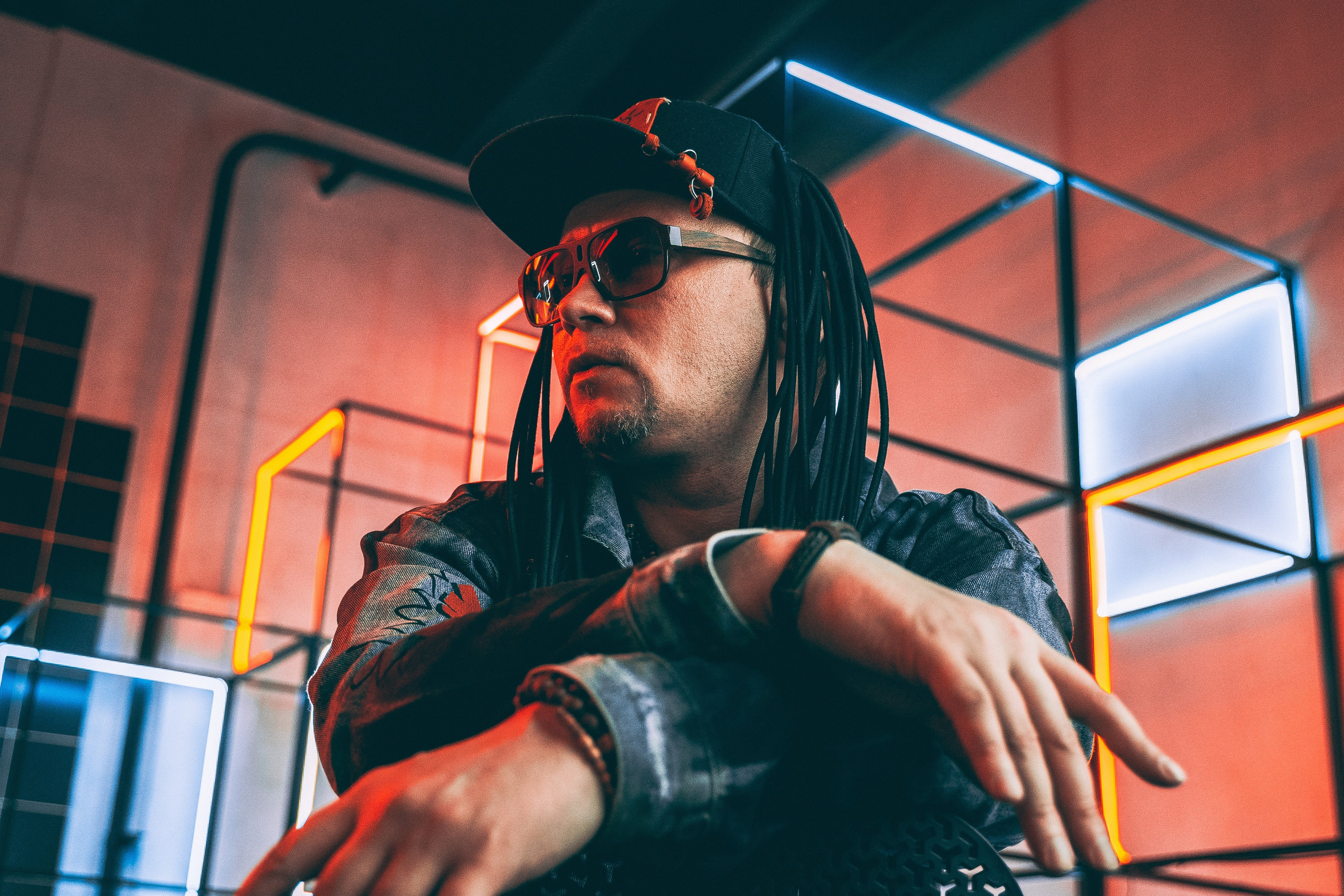 Фото. Music label Dust Heave sound