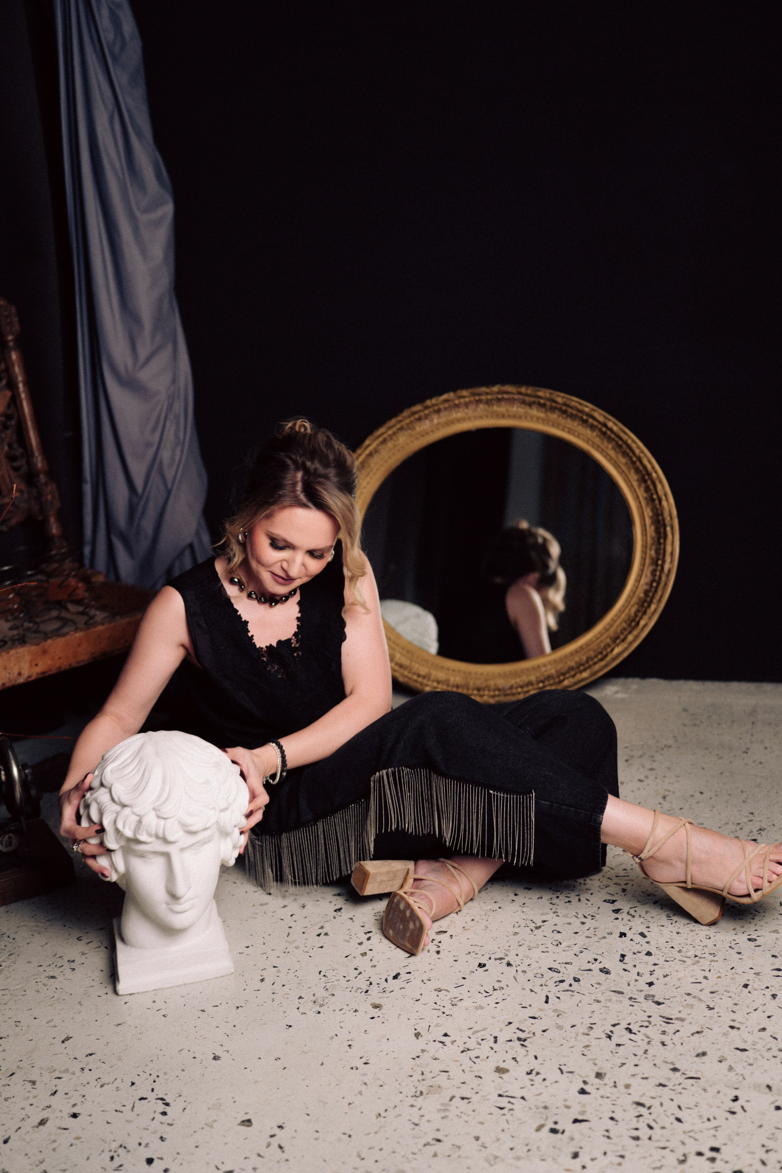 НОВОГОДНЯЯ ФОТОСЕСИИЯ В СТУДИИ ДЛЯ ДЕВУШКИ И ПРОГУЛКА ПО ЧЕРНЫШЕВСКОЙ. Профессиональный фотограф, Санкт-Петербург — Виктория Богомолова