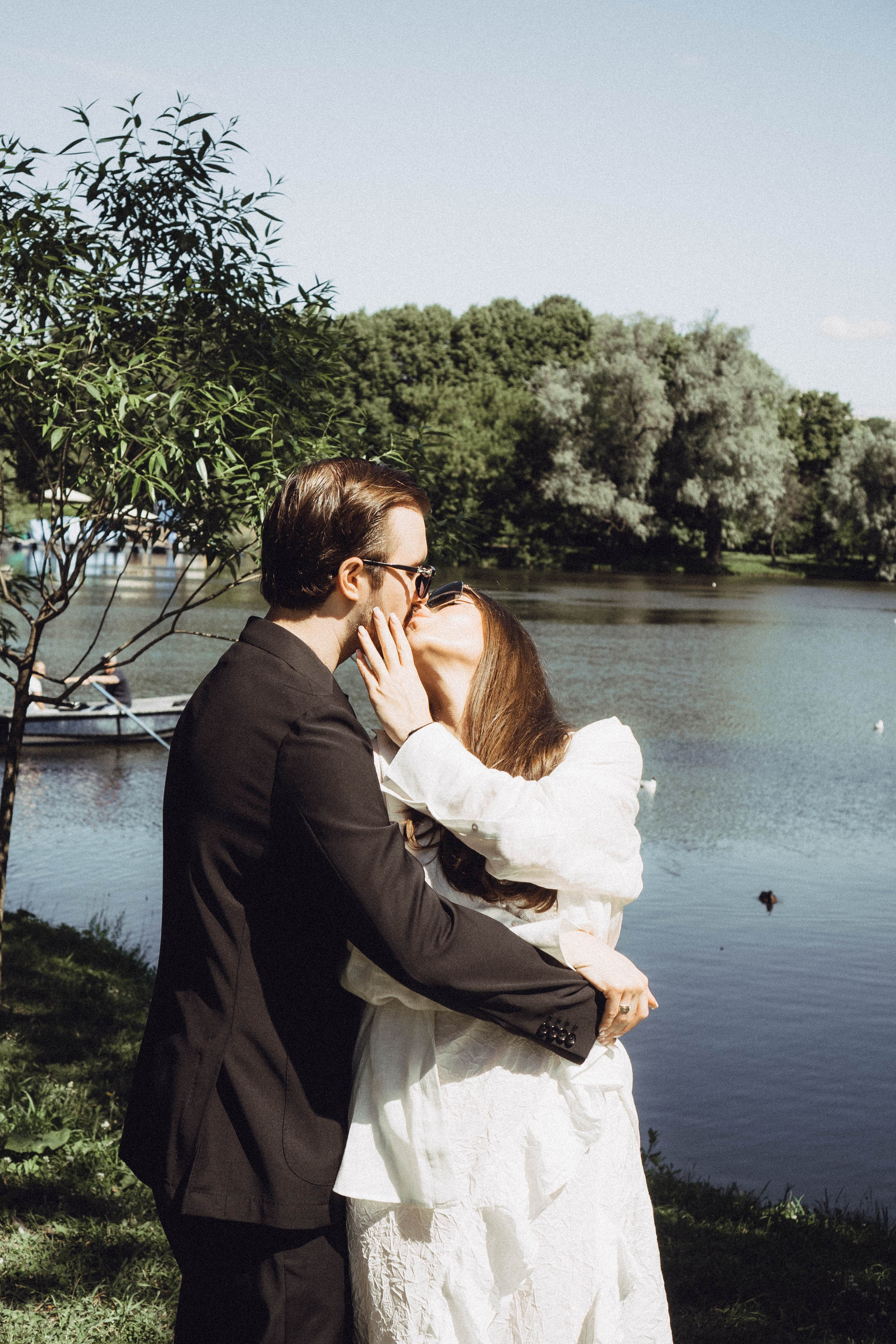 СВАДЕБНАЯ СЬЕМКА В ПАРКЕ ПОБЕДЫ И ПРОГУЛКА ПО МОСКОВСКОМУ ПРОСПЕКТУ. Профессиональный фотограф, Санкт-Петербург — Виктория Богомолова