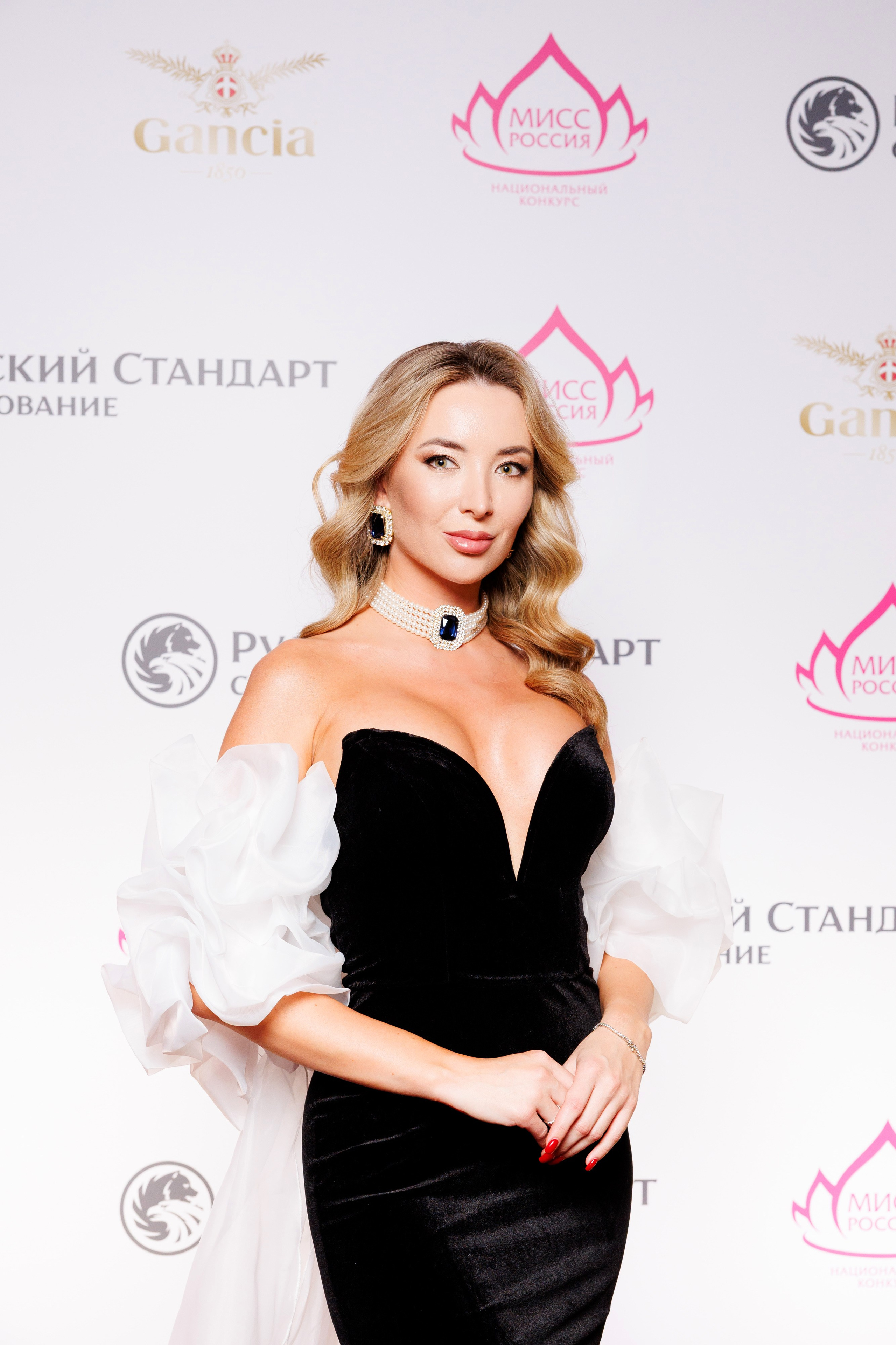 Красная дорожка конкурса красоты Мисс Россия 2025 — фотоотчет от Евгения Новикова. Репортажный фотограф в Москве Евгений Новиков