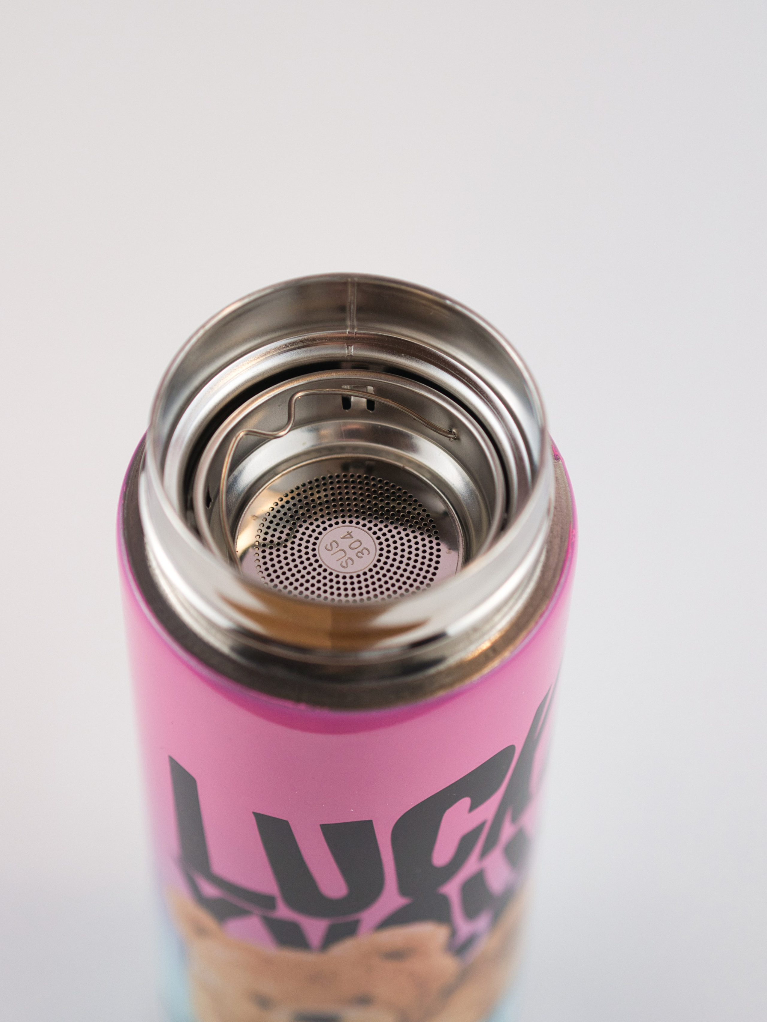 Бутылки и специи. Студия КРУГ. Фото и видеосъемка, видеомонтаж