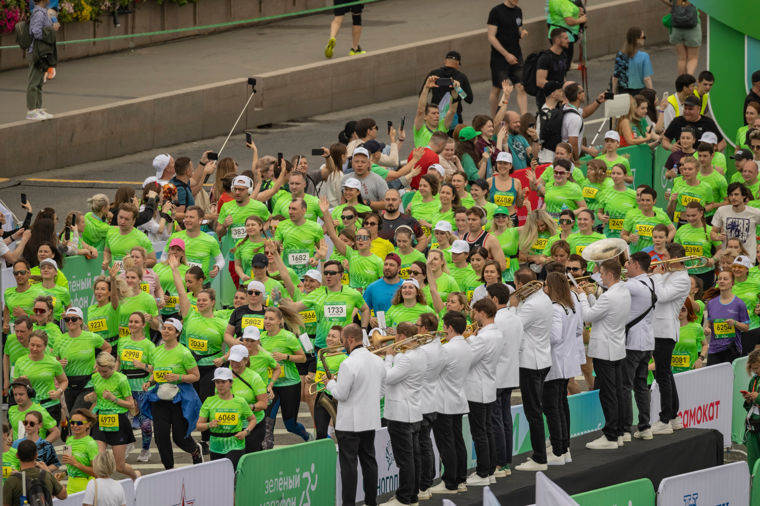 Сбер Зелёный Марафон 2025 Балчуг. Репортажный, event, концертный и backstage фотограф из Москвы Виталий Кривцов