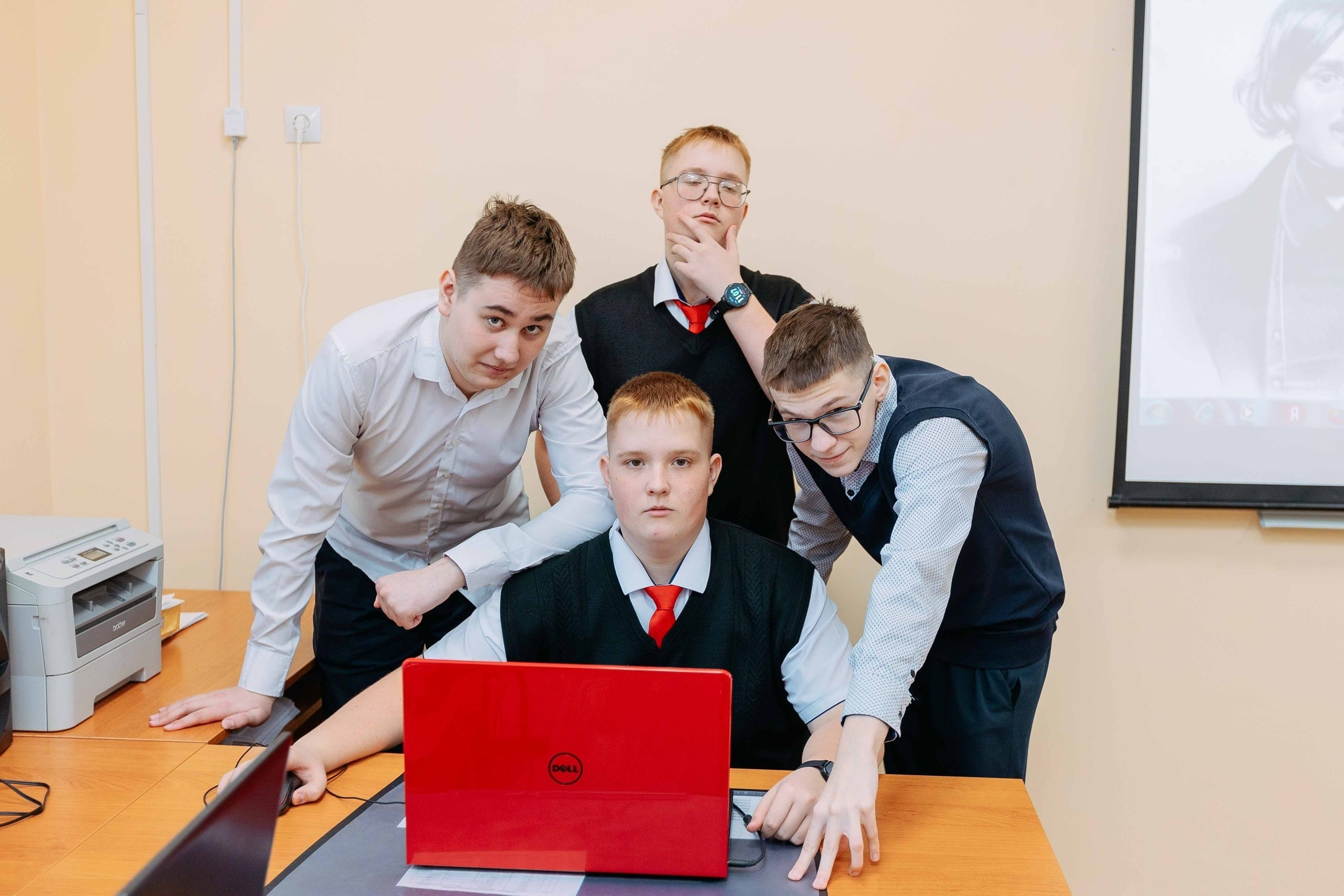 Средние и старшие классы (съемки в рамках выпускных альбомов). Фотограф Екатерина Головатюк, Железногорск Красноярского края