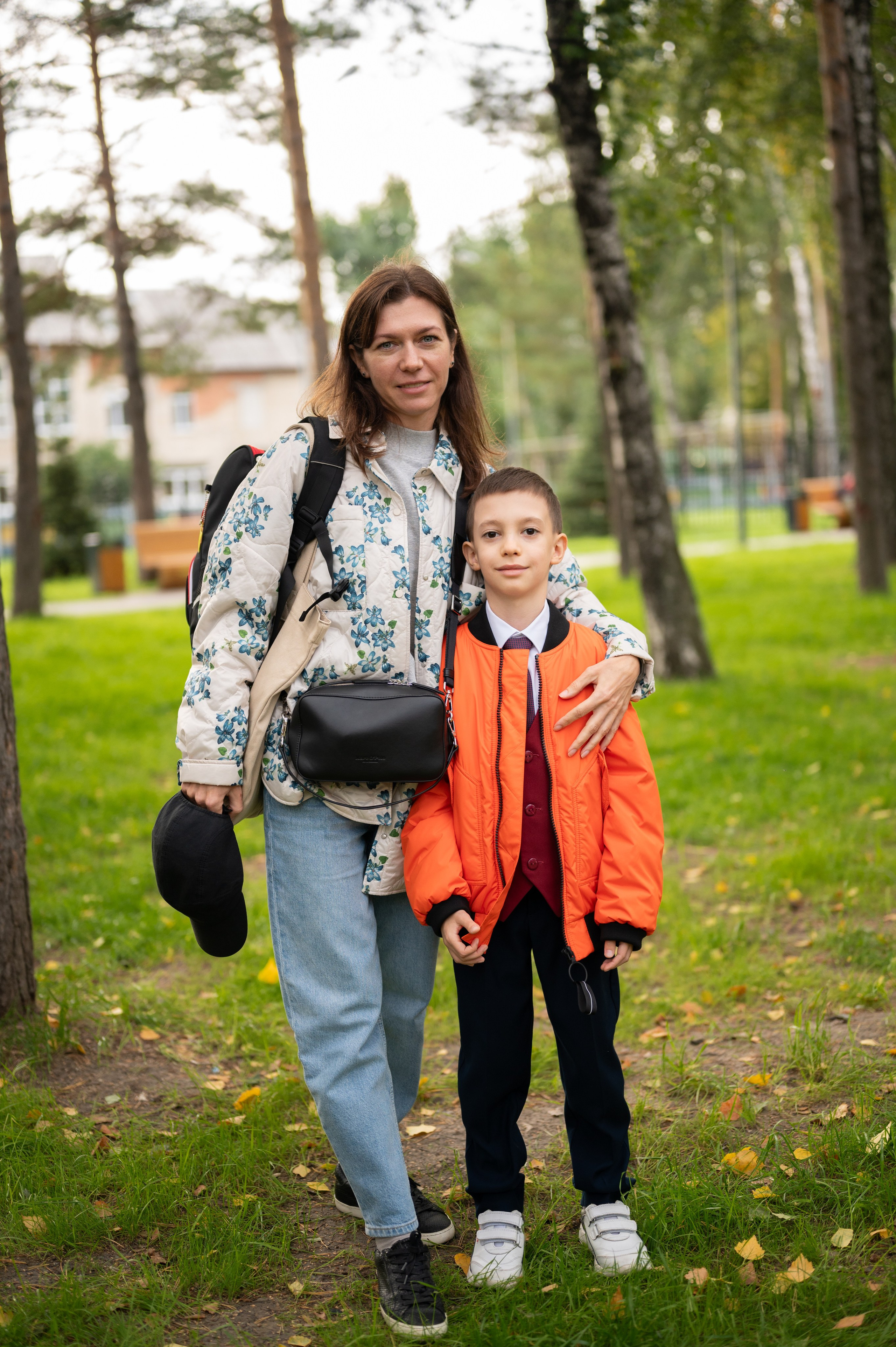 1 сентября 16 гимназия 2 класс (линейка + в классе+ на улице). Фотограф новорожденных, семейный детский в Тюмени Татьяна Морозова