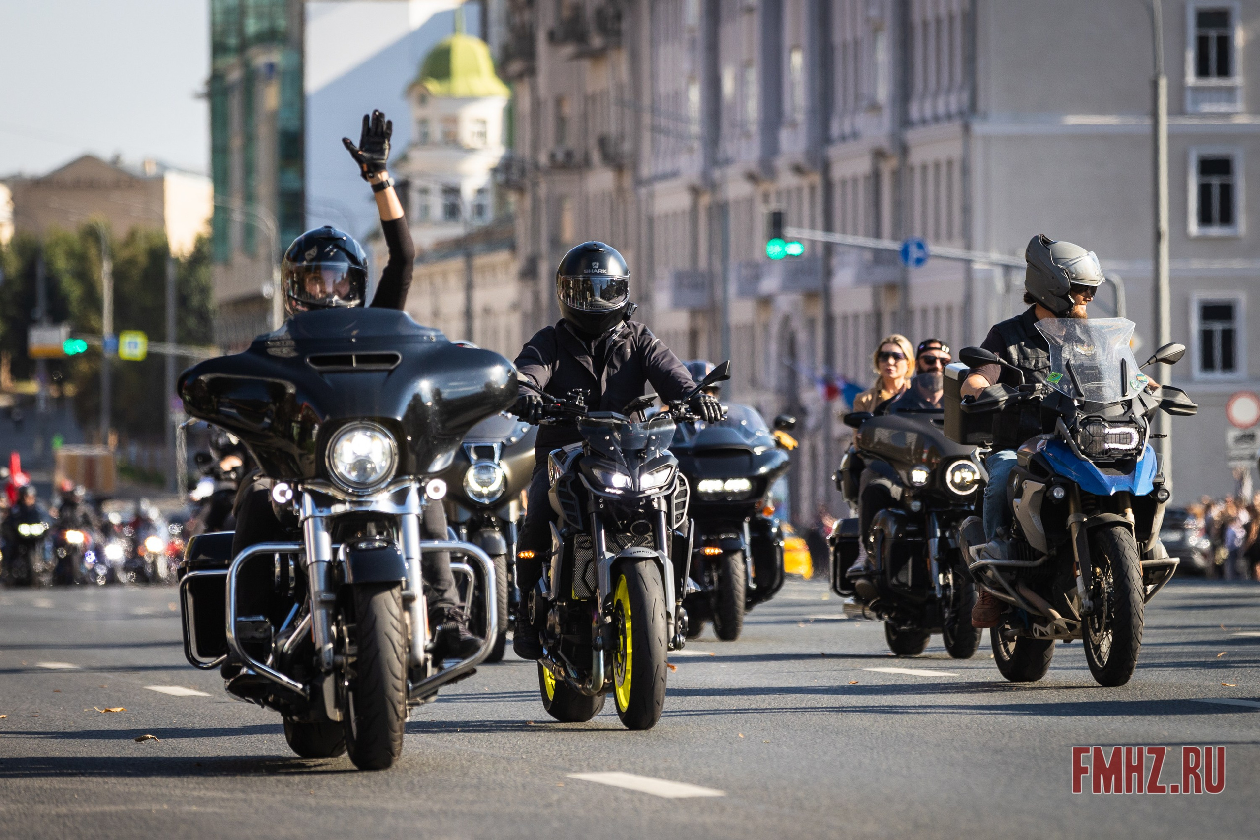 Закрытие Мотосезона 2023 на проспекте Академика Сахарова. Фотограф Владимир Охрименко