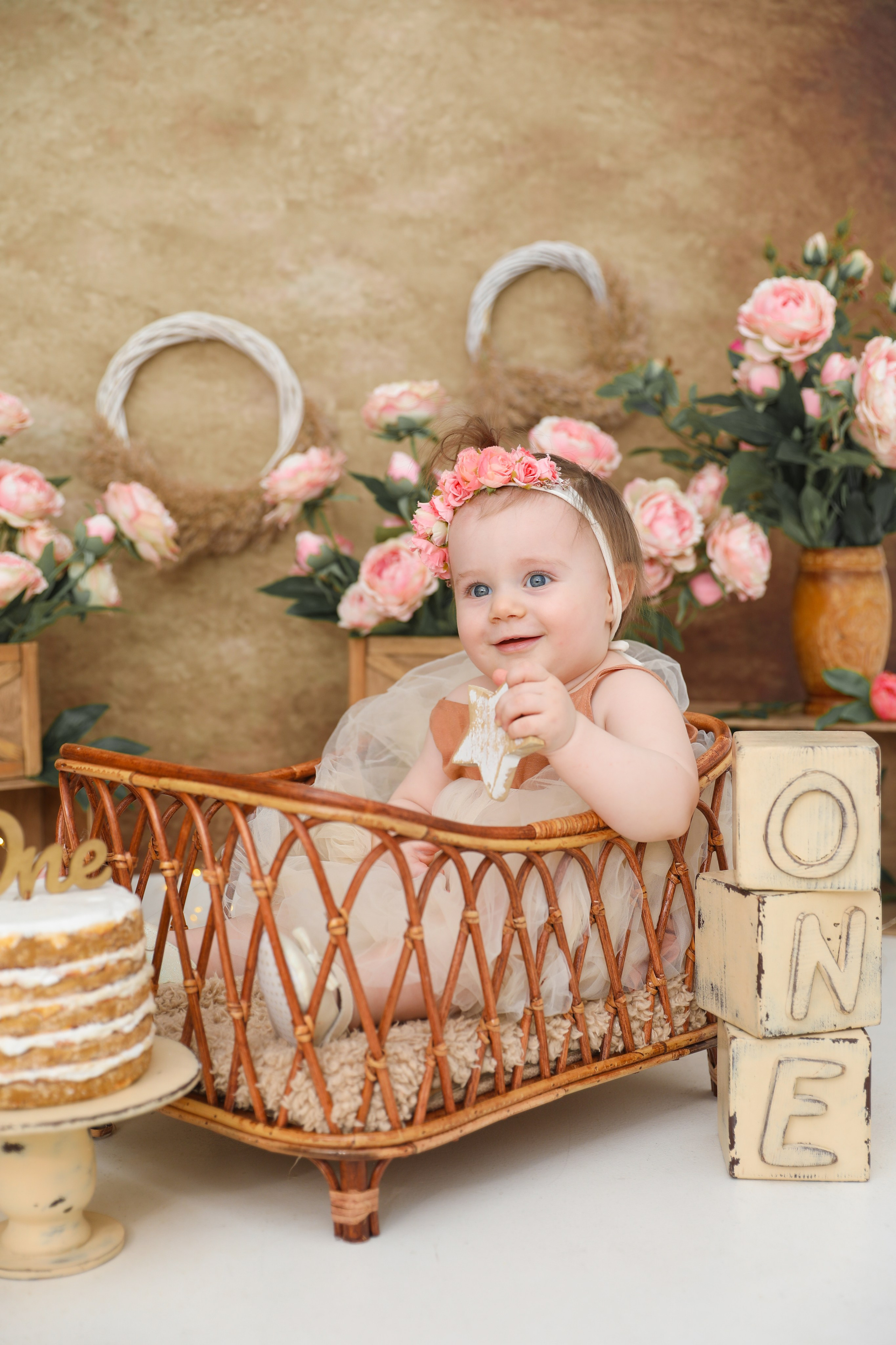 ГОДОВАСИКИ. Photographer Viktoriya Markushina «My world throug»