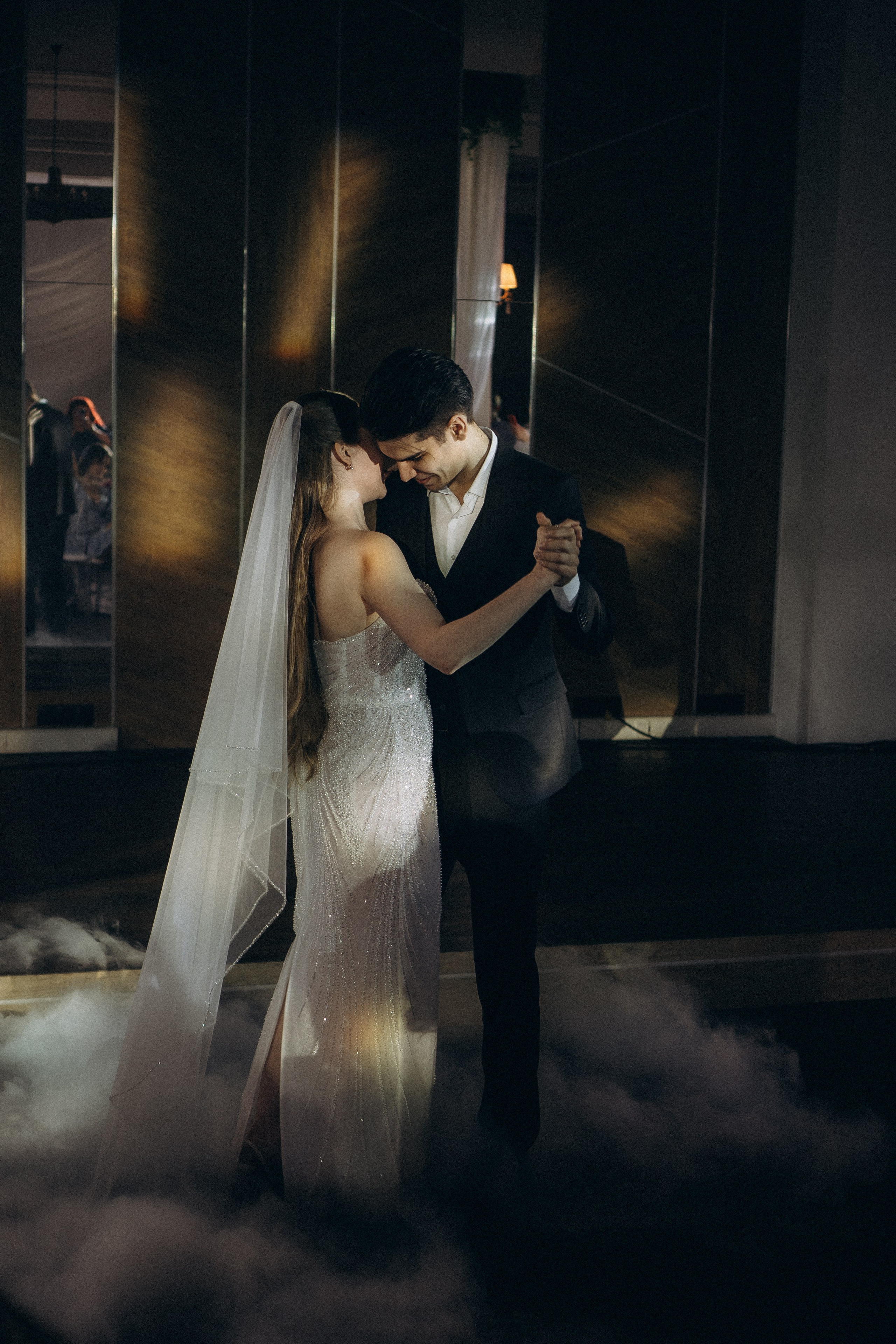 СВАДЕБНАЯ СЬЕМКА СБОРОВ В ОТЕЛЕ И ВЫЕЗД НА ЦЕРЕМОНИЮ (СНЯТО В СИБИРЕ В НИЖНЕВАРТОВСКЕ). Профессиональный фотограф, Санкт-Петербург — Виктория Богомолова