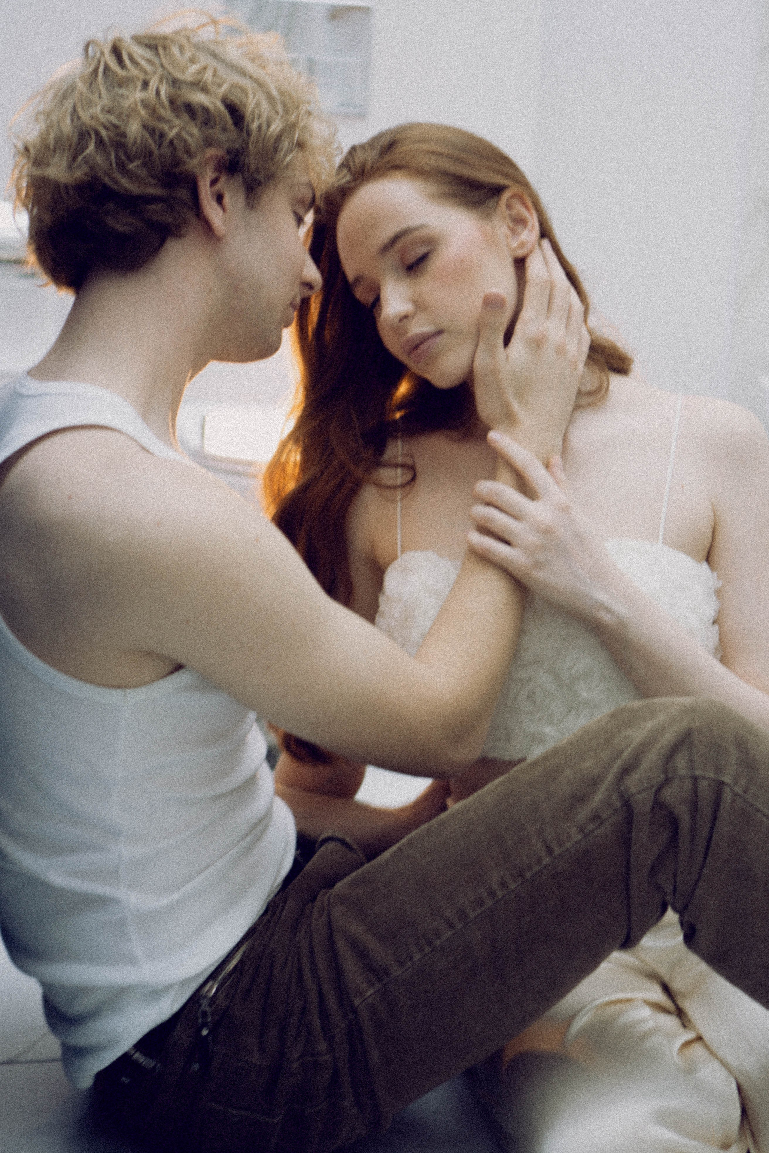 СВАДЕБНАЯ СЬЕМКА В ОТЕЛЕ. СБОРЫ ЖЕНИХА И НЕВЕСТЫ И ТАКЖЕ ТОР И ПОДГОТОВКА К ПРОГУЛКЕ. Профессиональный фотограф, Санкт-Петербург — Виктория Богомолова