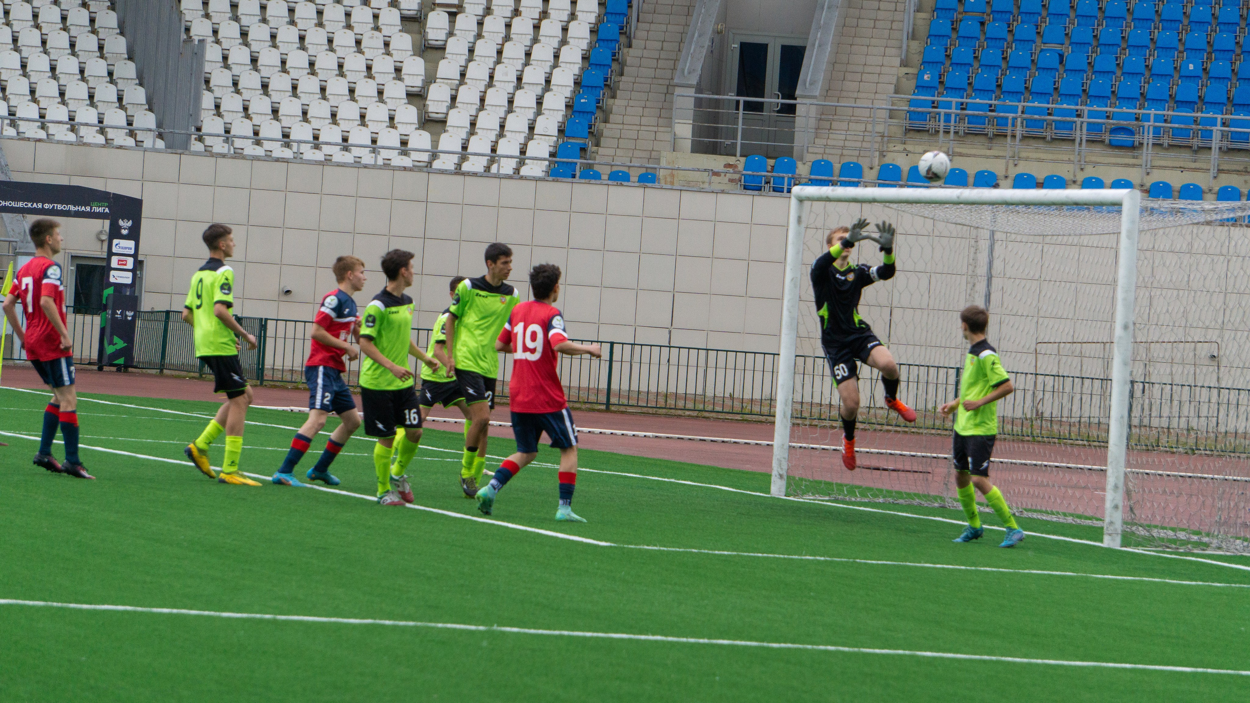 Юношеская Футбольная лига. Yaratezza production