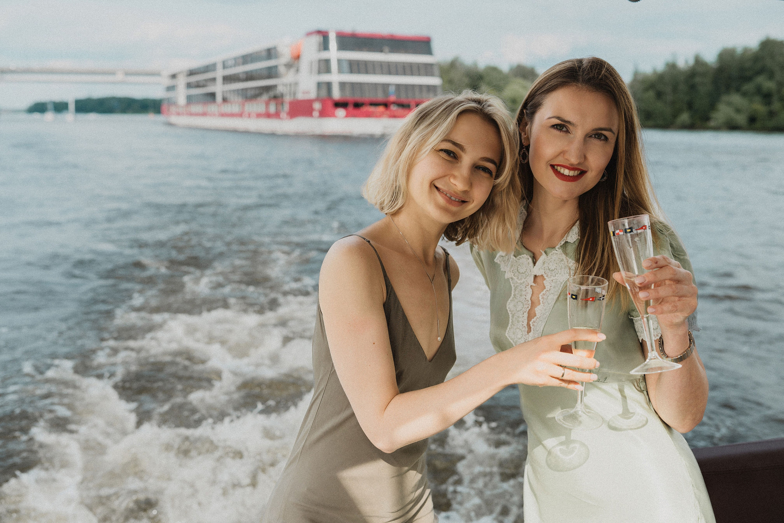 Девичник на яхте. Фотограф в Москве Ангелина Ким