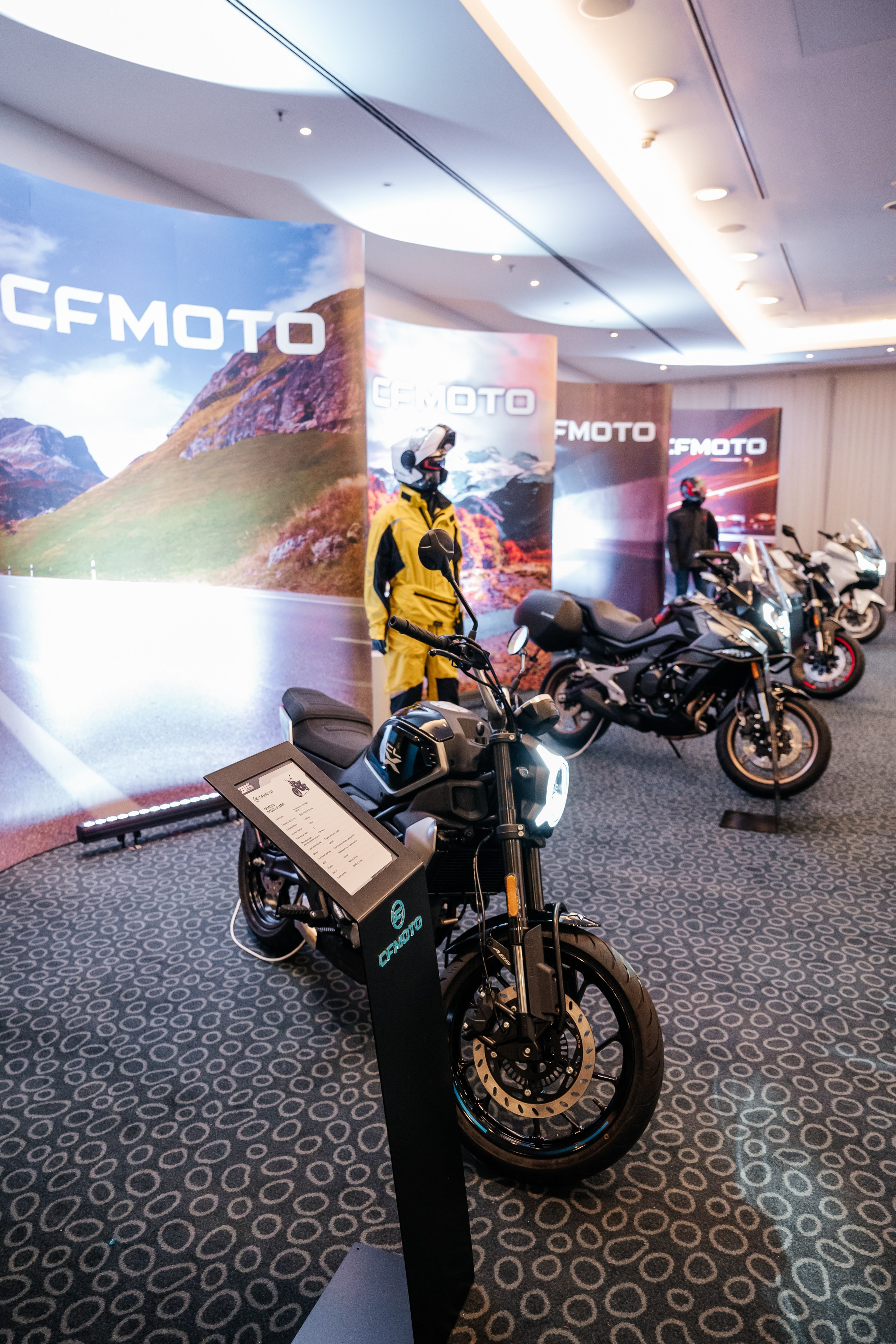 Конференция дилеров. Фотограф Дмитрий Сермяжко