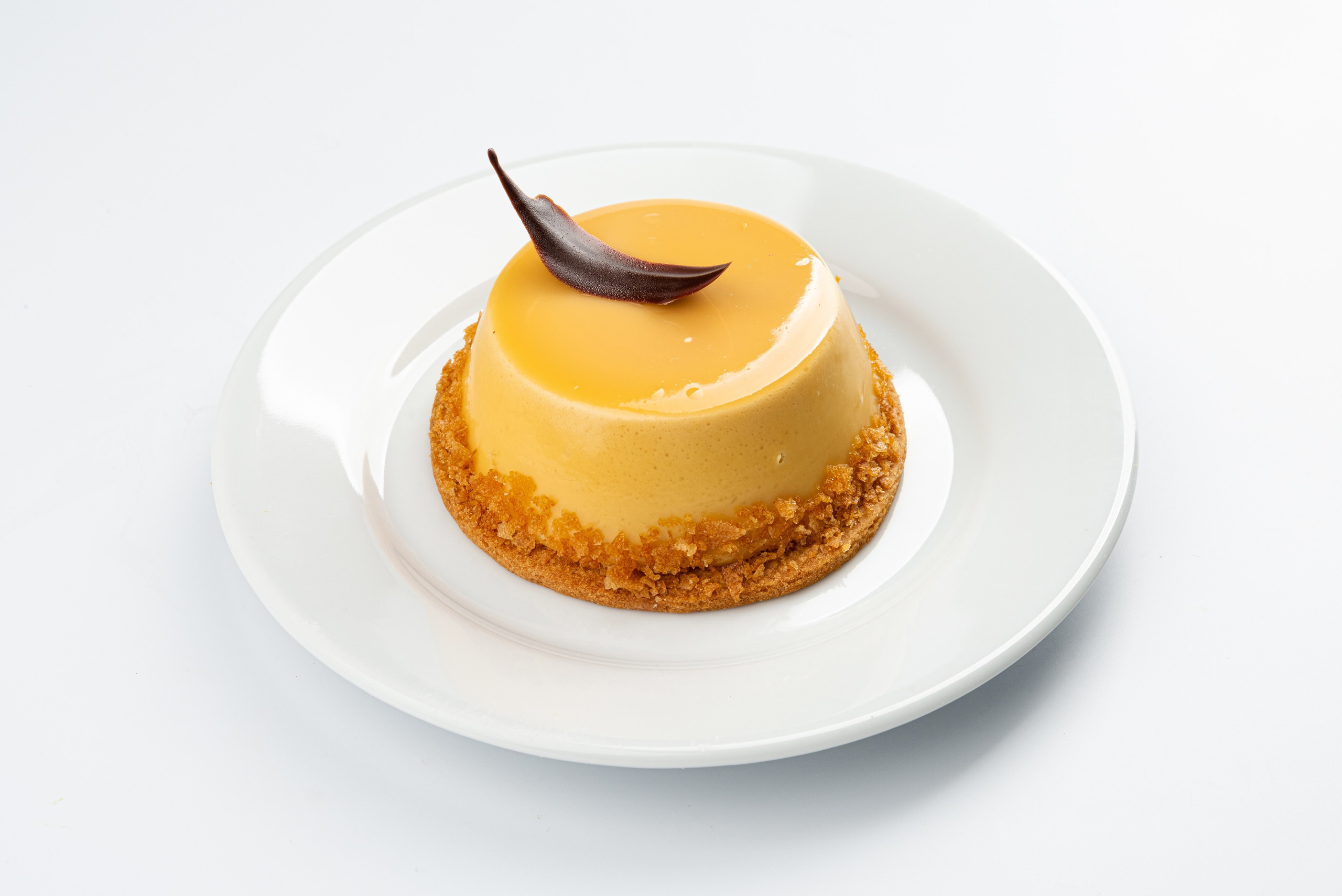 На белом фоне. Предметный и Фуд фотограф в Москве и Красногорске