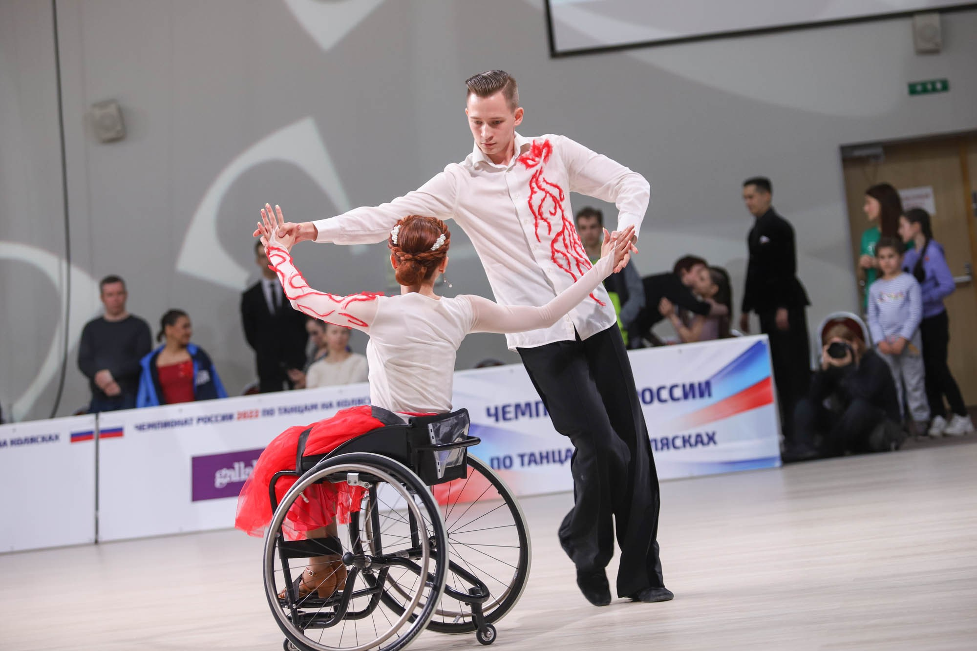 Чемпионат России по танцам на колясках. Фотограф Дарья Попова