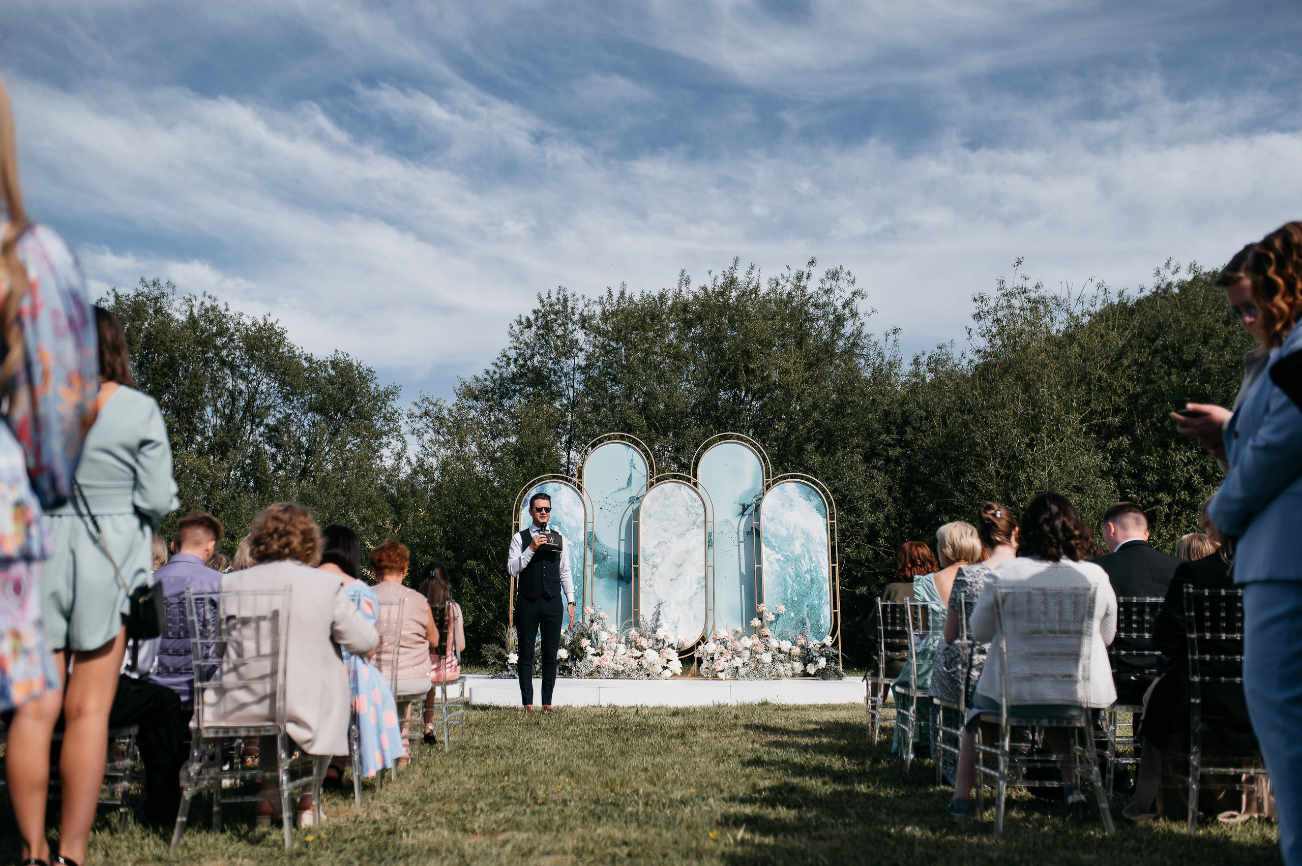 👰 Наталья @bartsionatalia и Дмитрий @dmitriiteliashkin🤵📸 Фото @Mooleen.Aleksandr 🎀 Организация @Balandina.event 💄 Визаж @Juliavasstr⛪️ Локация @Drokinopark 🎊 Декор и флористика @Sortasvadeb👗 Платье @Gabbiano_krasnoyarsk🧥 Костюм жениха @Menslook_krsk🎤 Ведущий @Perepelitsa_alexey 🔧Оборудование @Zvukiservis24 📹 Видео @itsibik