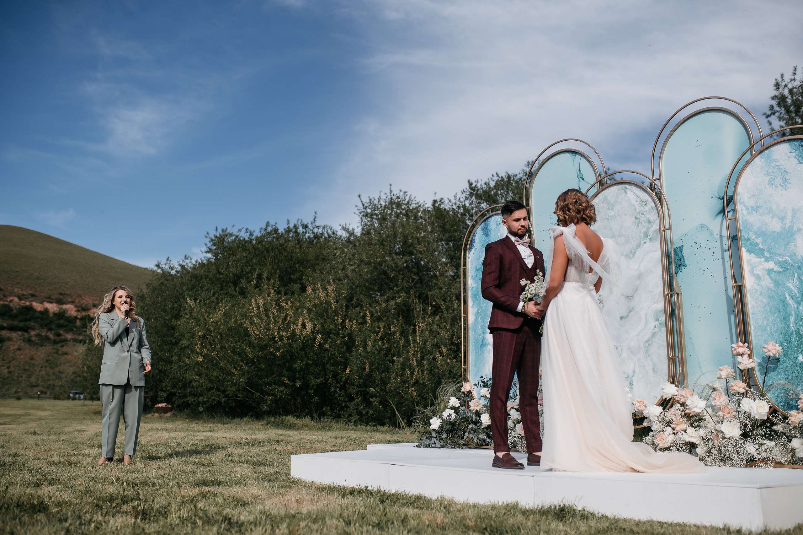 👰 Наталья @bartsionatalia и Дмитрий @dmitriiteliashkin🤵📸 Фото @Mooleen.Aleksandr 🎀 Организация @Balandina.event 💄 Визаж @Juliavasstr⛪️ Локация @Drokinopark 🎊 Декор и флористика @Sortasvadeb👗 Платье @Gabbiano_krasnoyarsk🧥 Костюм жениха @Menslook_krsk🎤 Ведущий @Perepelitsa_alexey 🔧Оборудование @Zvukiservis24 📹 Видео @itsibik