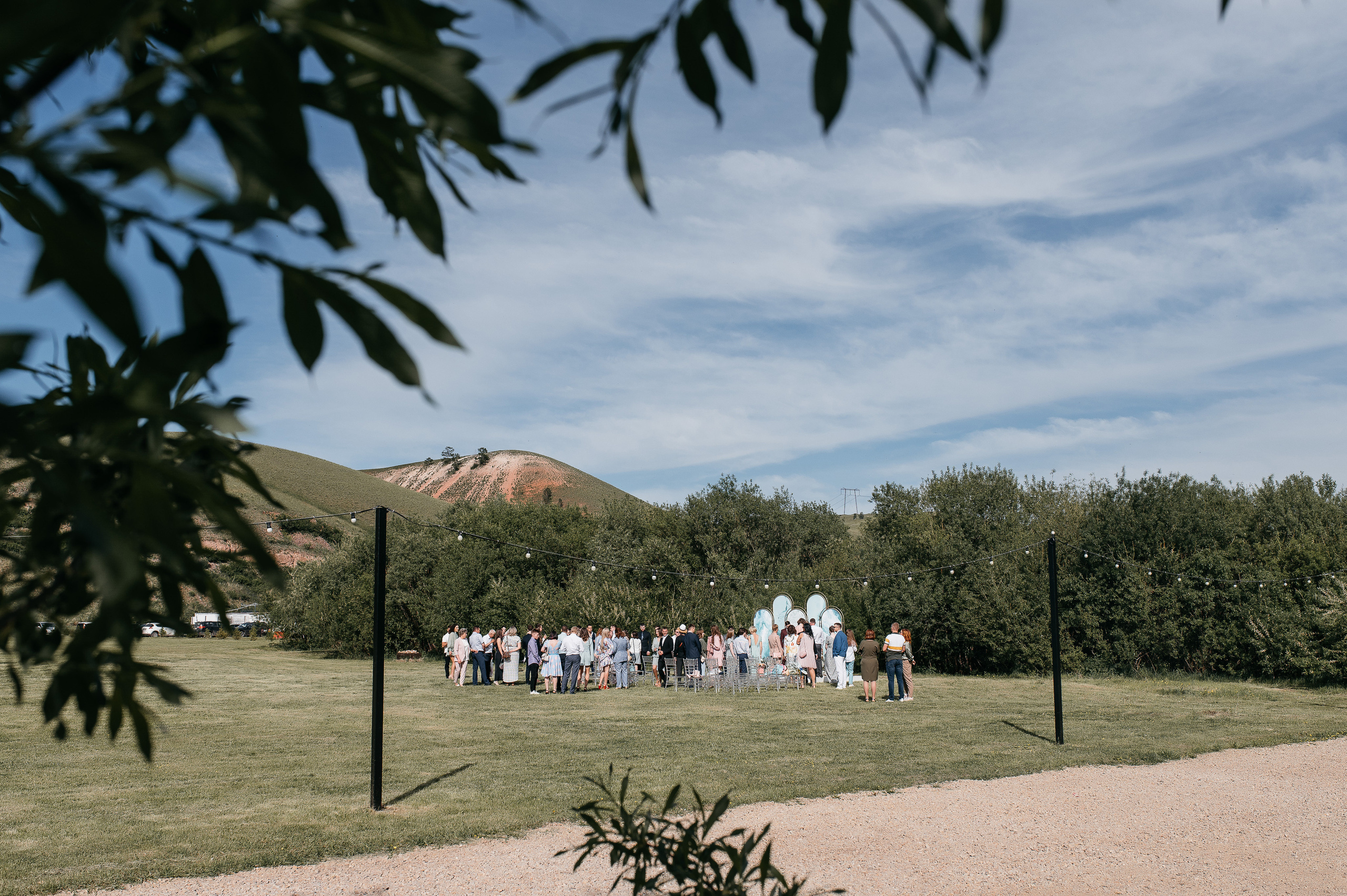 👰 Наталья @bartsionatalia и Дмитрий @dmitriiteliashkin🤵📸 Фото @Mooleen.Aleksandr 🎀 Организация @Balandina.event 💄 Визаж @Juliavasstr⛪️ Локация @Drokinopark 🎊 Декор и флористика @Sortasvadeb👗 Платье @Gabbiano_krasnoyarsk🧥 Костюм жениха @Menslook_krsk🎤 Ведущий @Perepelitsa_alexey 🔧Оборудование @Zvukiservis24 📹 Видео @itsibik