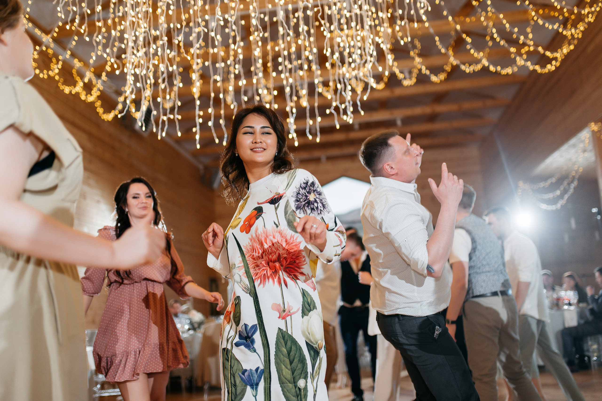 👰 Наталья @bartsionatalia и Дмитрий @dmitriiteliashkin🤵📸 Фото @Mooleen.Aleksandr 🎀 Организация @Balandina.event 💄 Визаж @Juliavasstr⛪️ Локация @Drokinopark 🎊 Декор и флористика @Sortasvadeb👗 Платье @Gabbiano_krasnoyarsk🧥 Костюм жениха @Menslook_krsk🎤 Ведущий @Perepelitsa_alexey 🔧Оборудование @Zvukiservis24 📹 Видео @itsibik