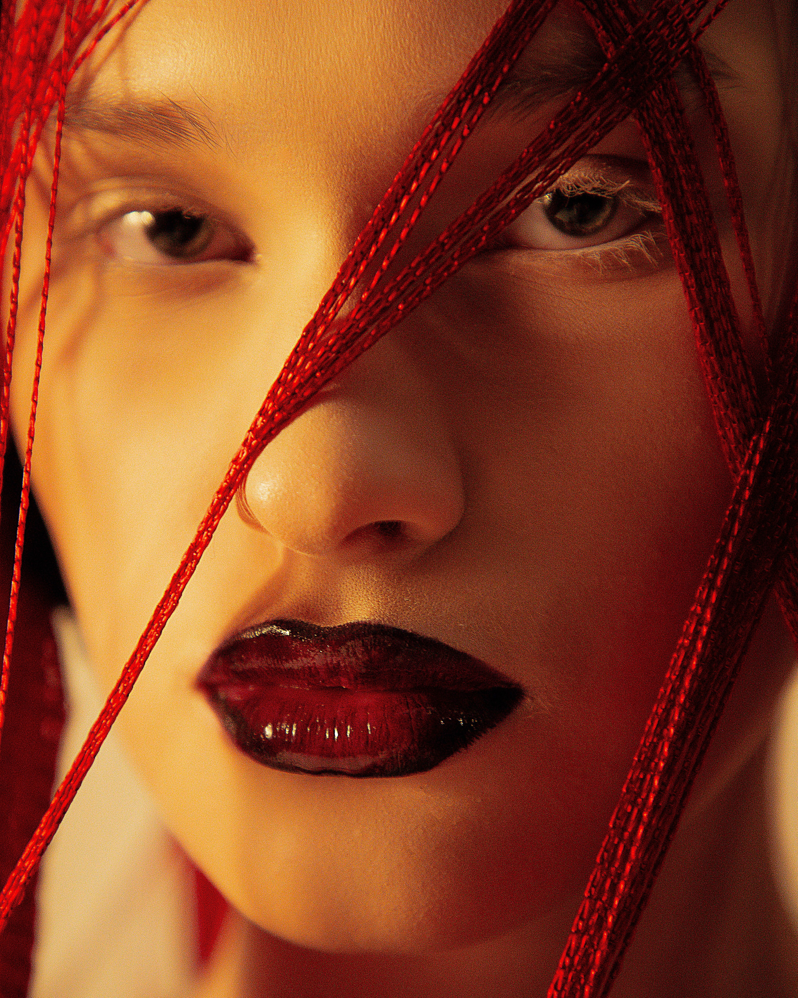 Красная линия | The Red Line. Портретный и репортажный фотограф в Астане Роман Григоров