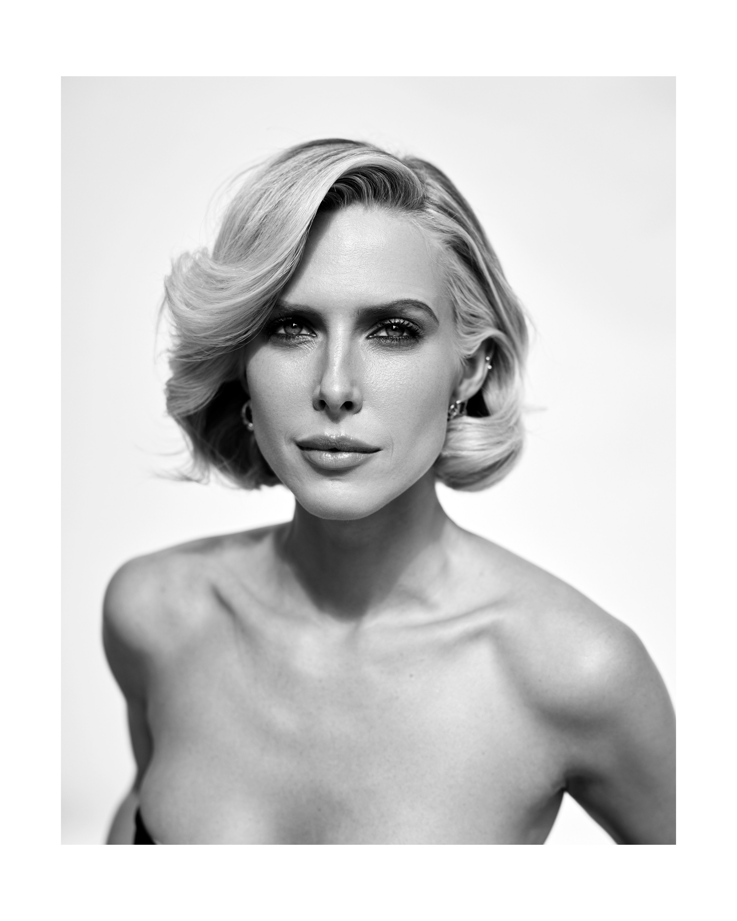 Проект ВНЕ КАДРА. Фотограф актерского портфолио Юлия Корытов