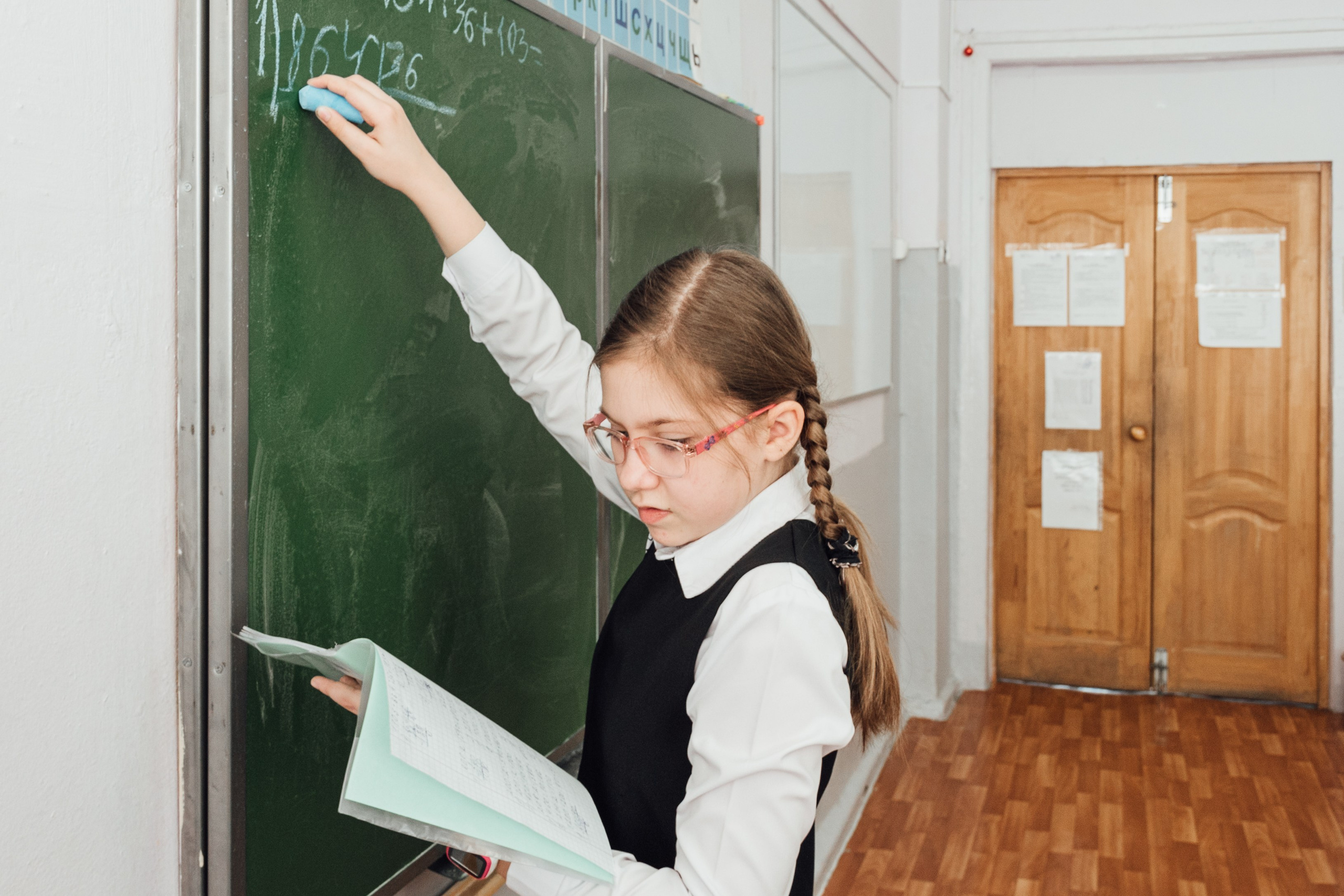 Школьная фотосессия в 4 классе — Кристина Черникова. Фотограф Кристина Черникова — Москва | Семейные съёмки и фотоальбомы